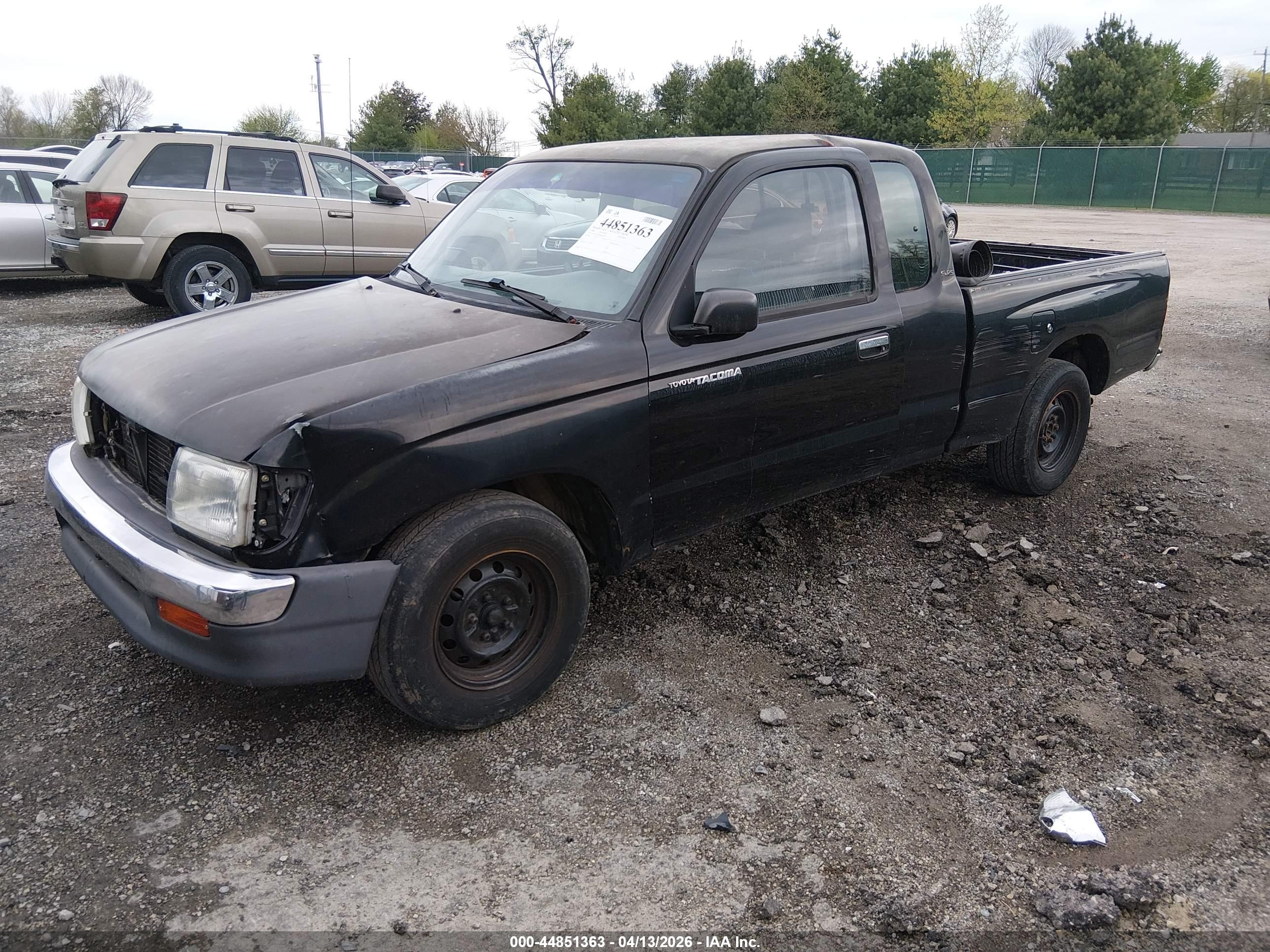 TOYOTA TACOMA image 2