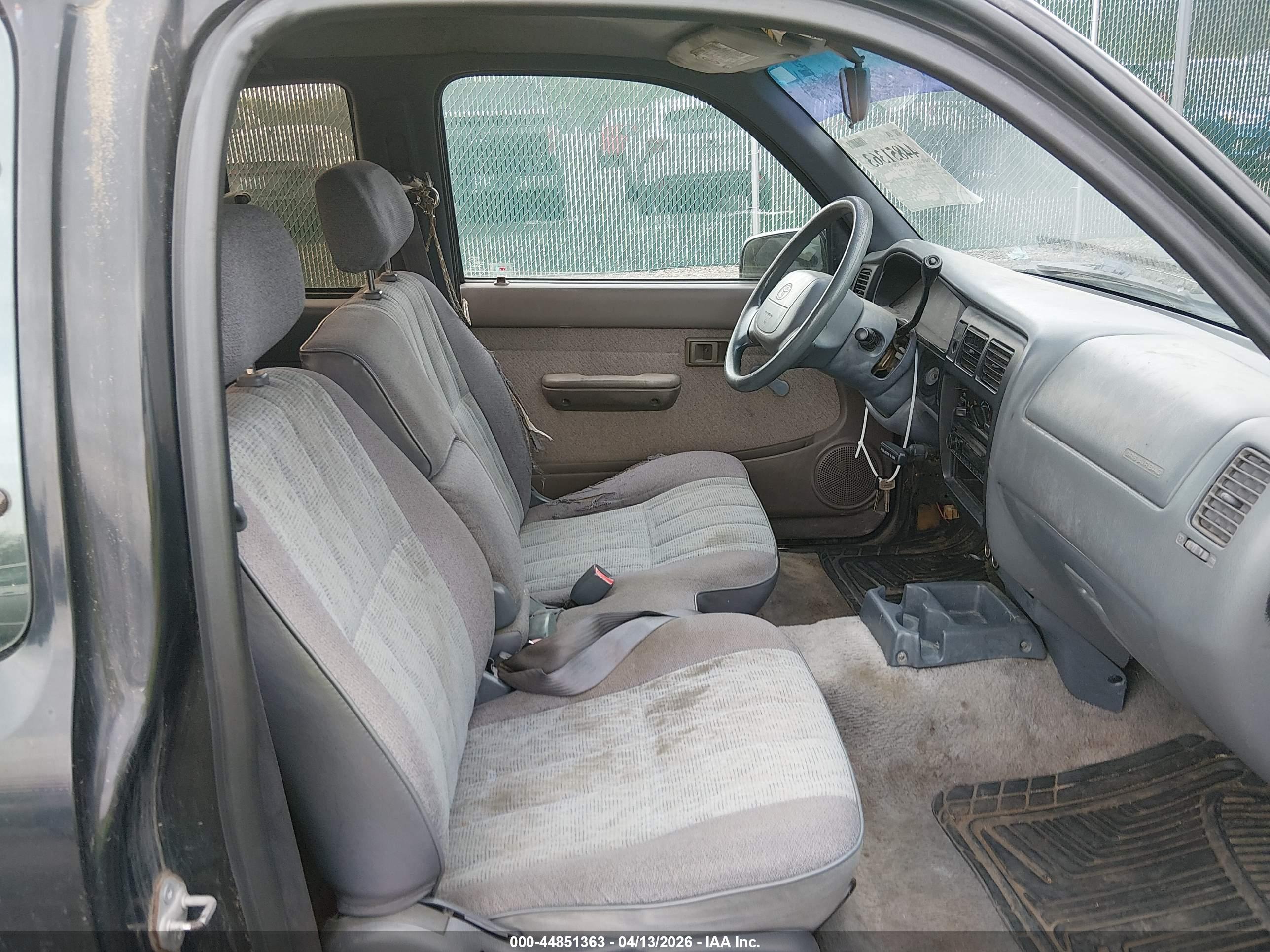 TOYOTA TACOMA image 5