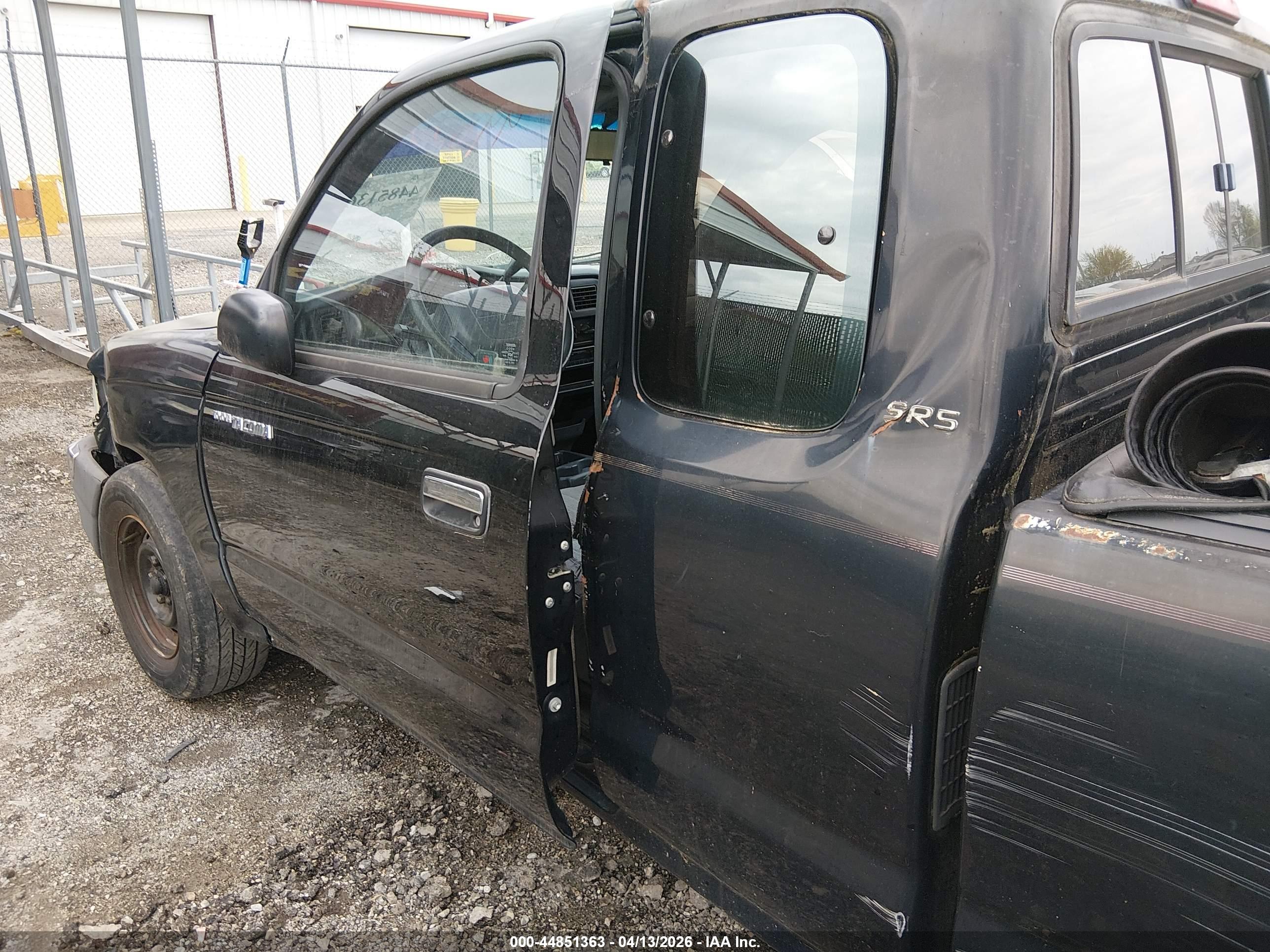 TOYOTA TACOMA image 6