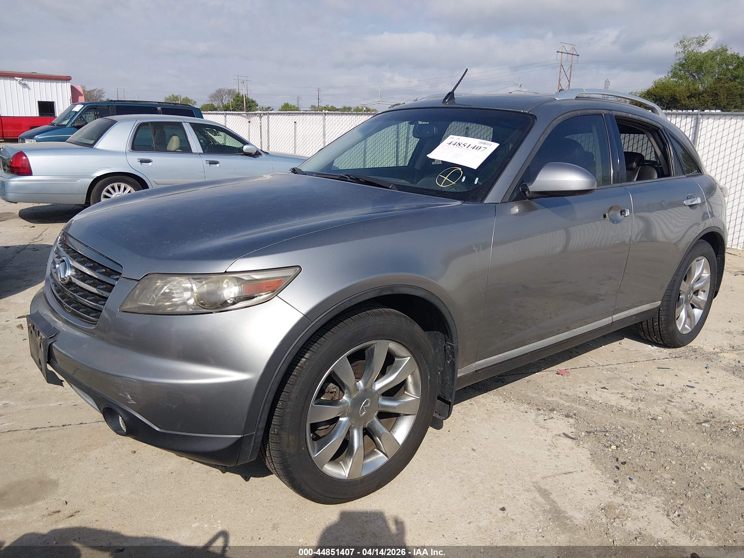 INFINITI FX35 image 2