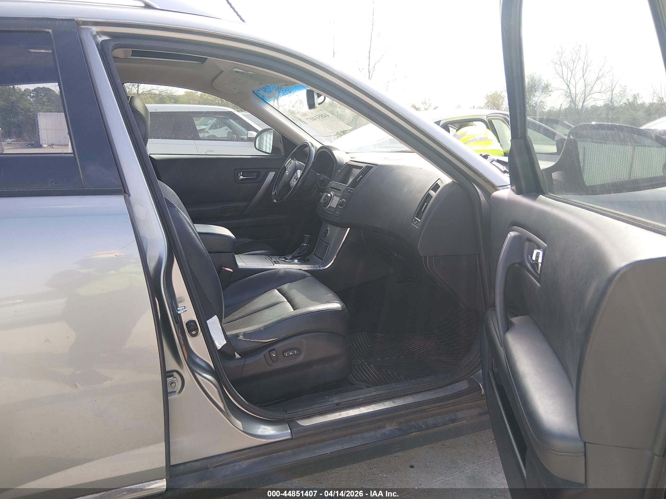 INFINITI FX35 image 5