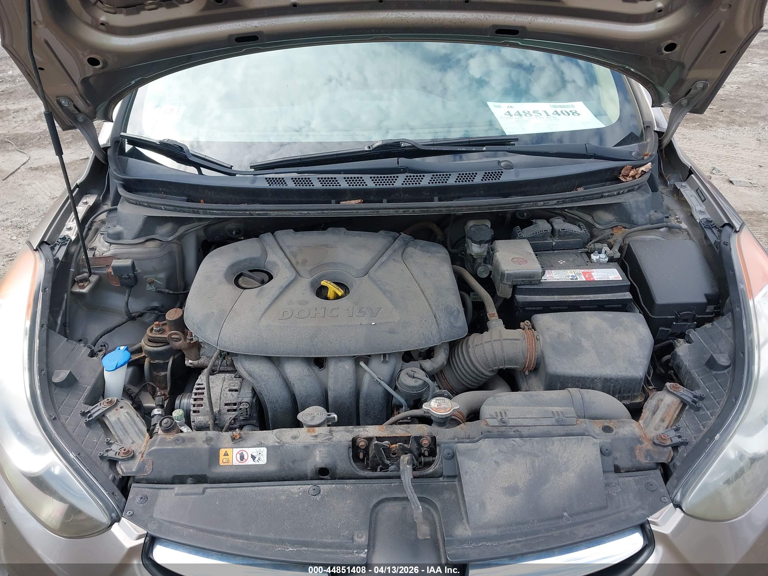 HYUNDAI ELANTRA image 10