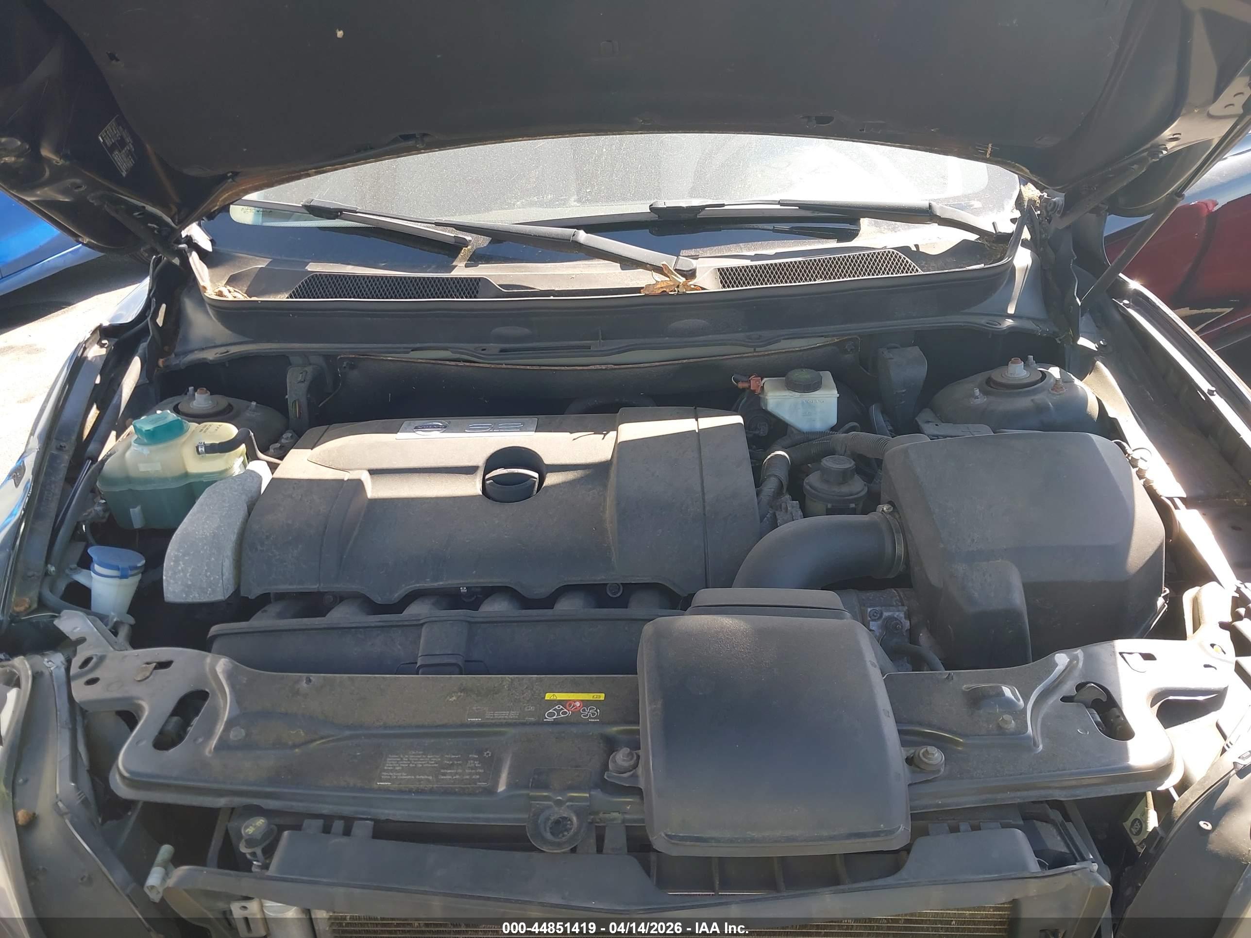 VOLVO XC90 image 10