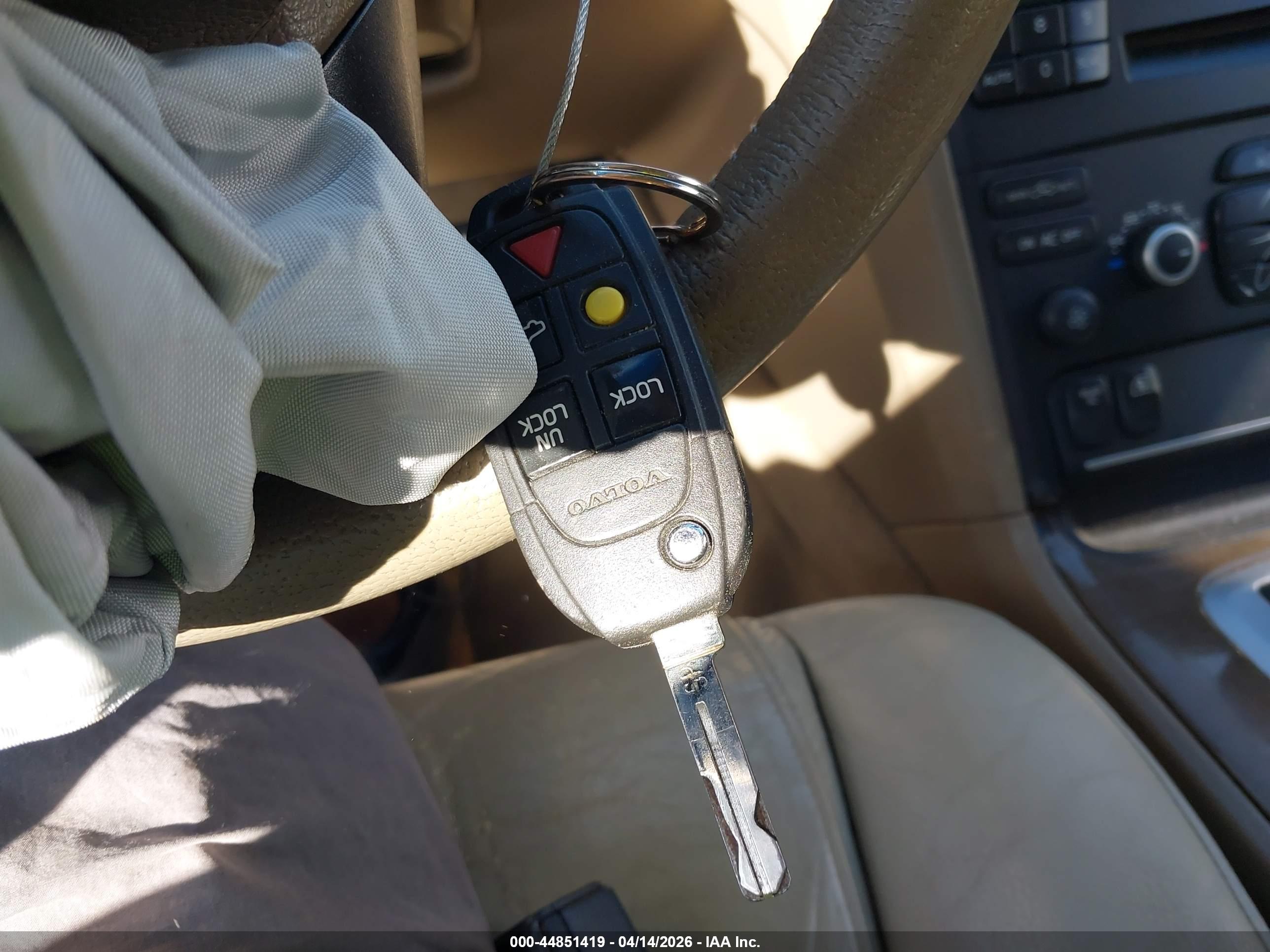 VOLVO XC90 image 11