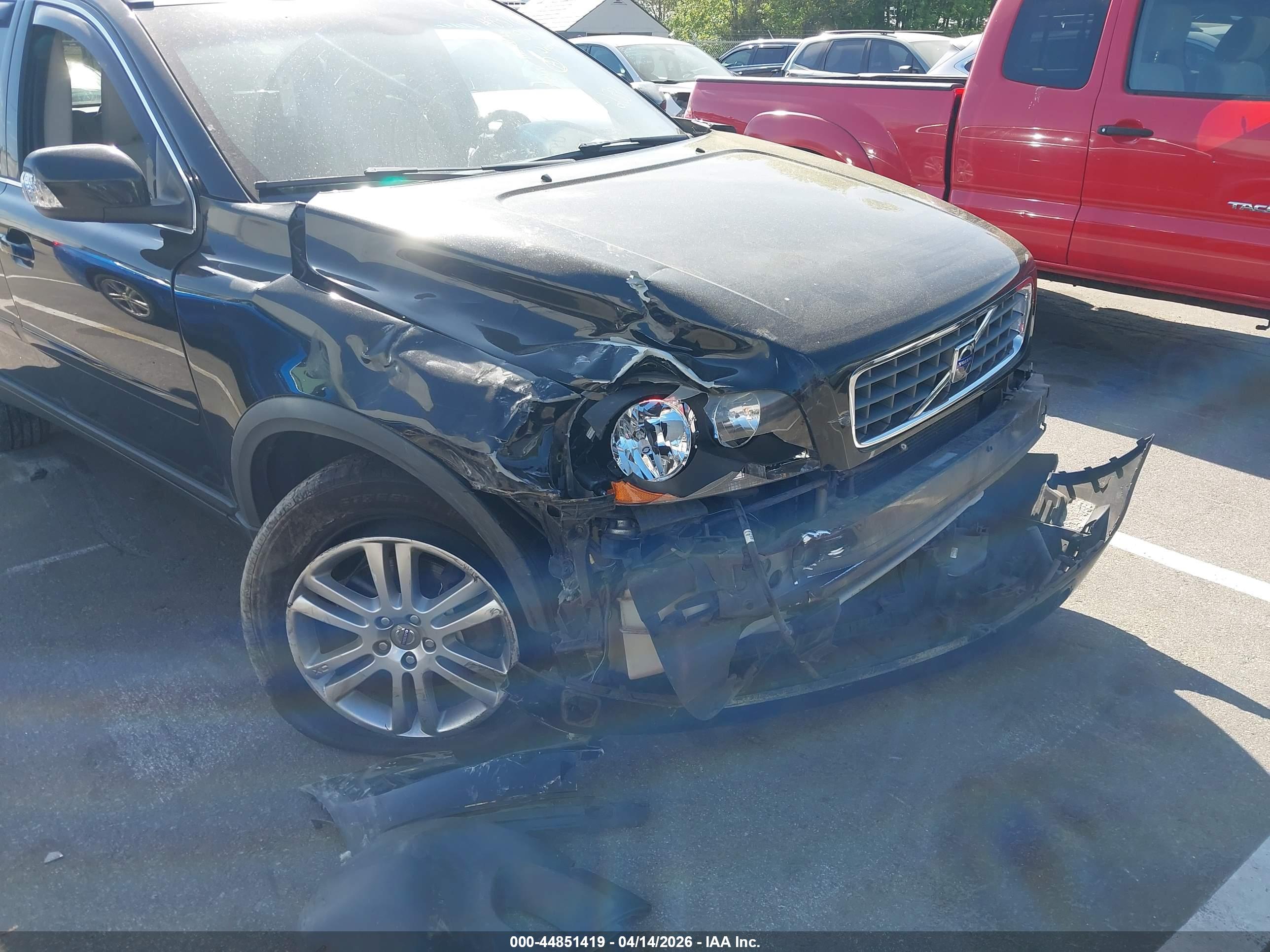 VOLVO XC90 image 6