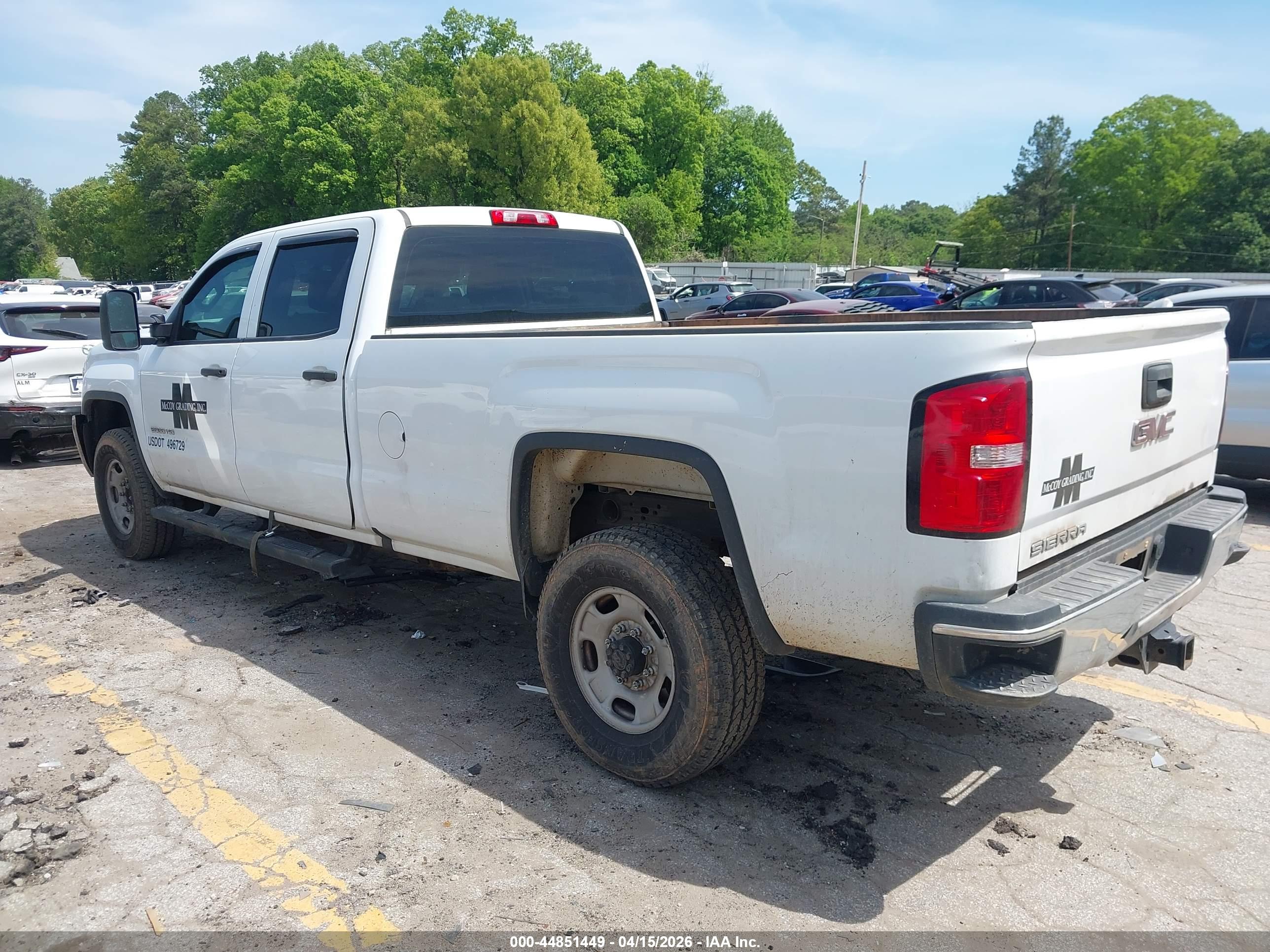 GMC SIERRA image 3