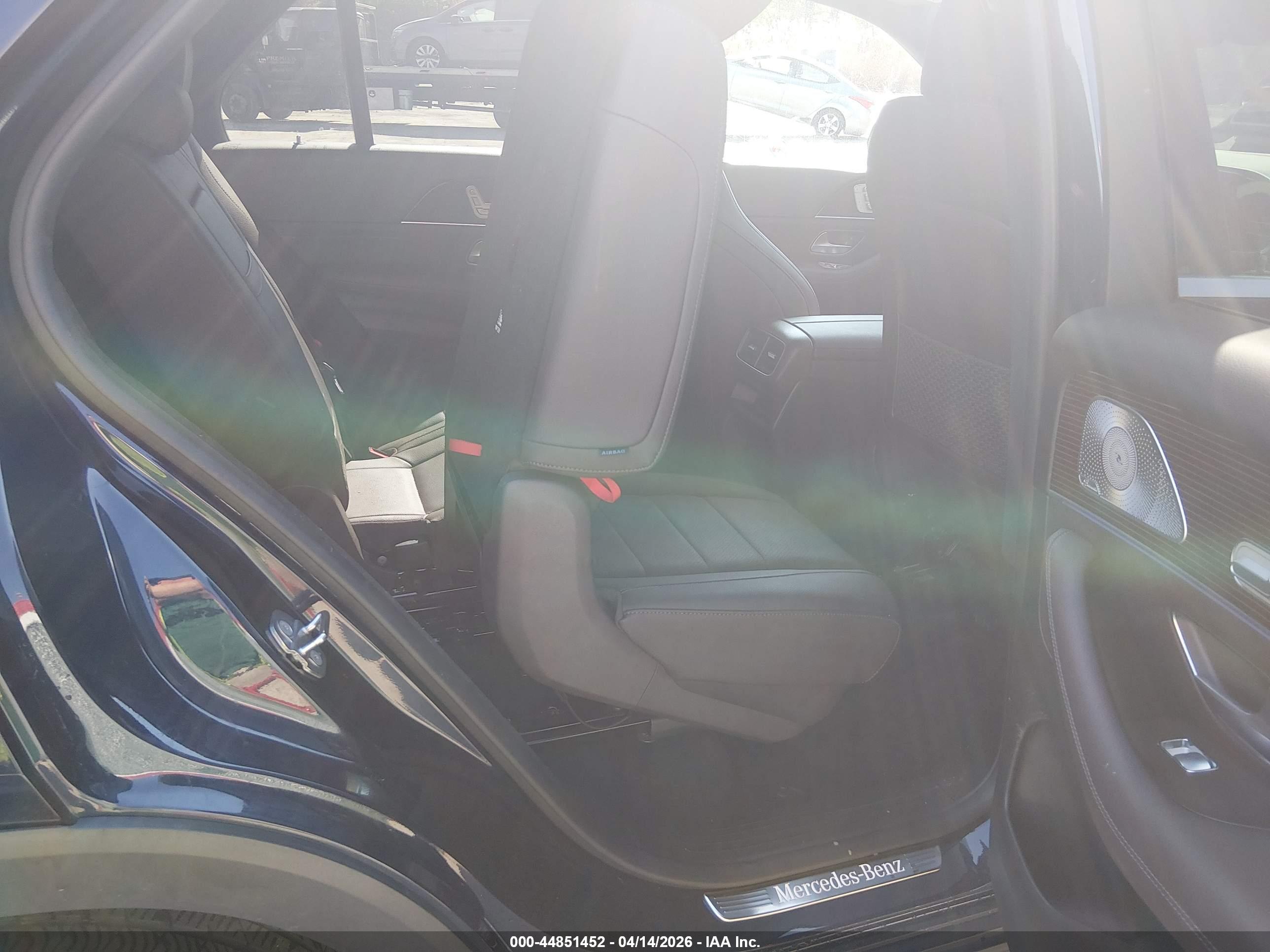 MERCEDES-BENZ GLE image 8