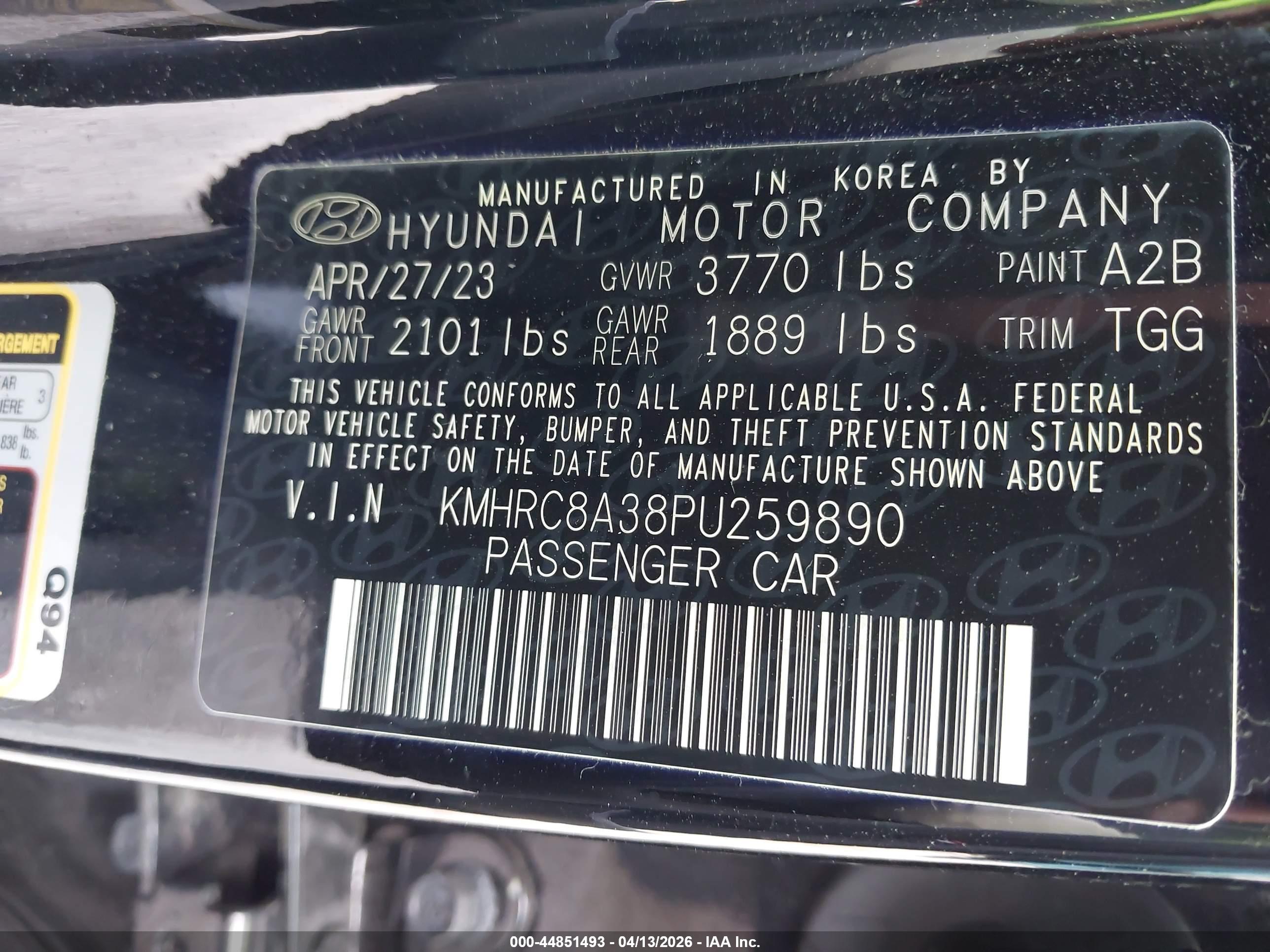 HYUNDAI VENUE image 9