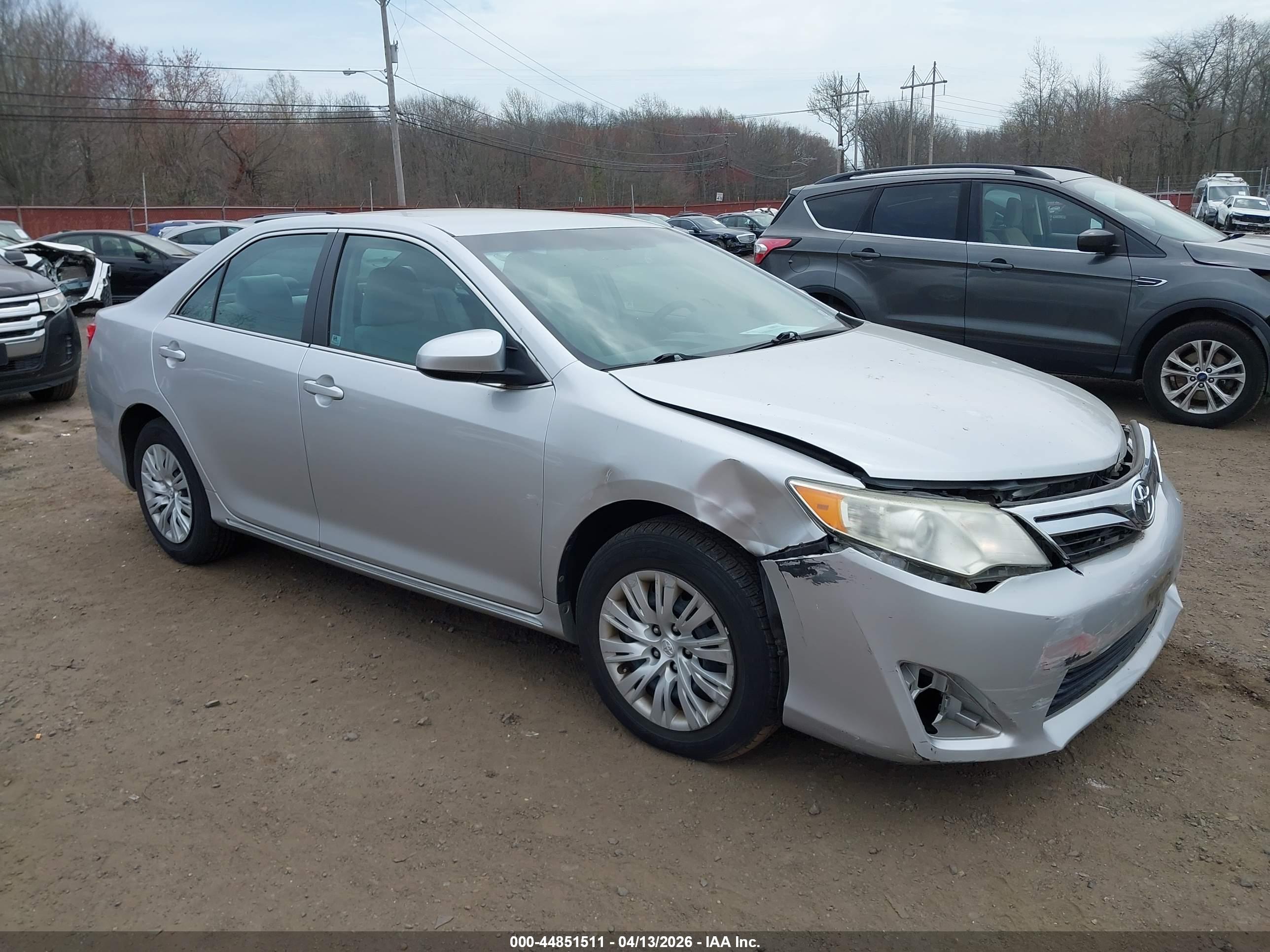 TOYOTA CAMRY image 6