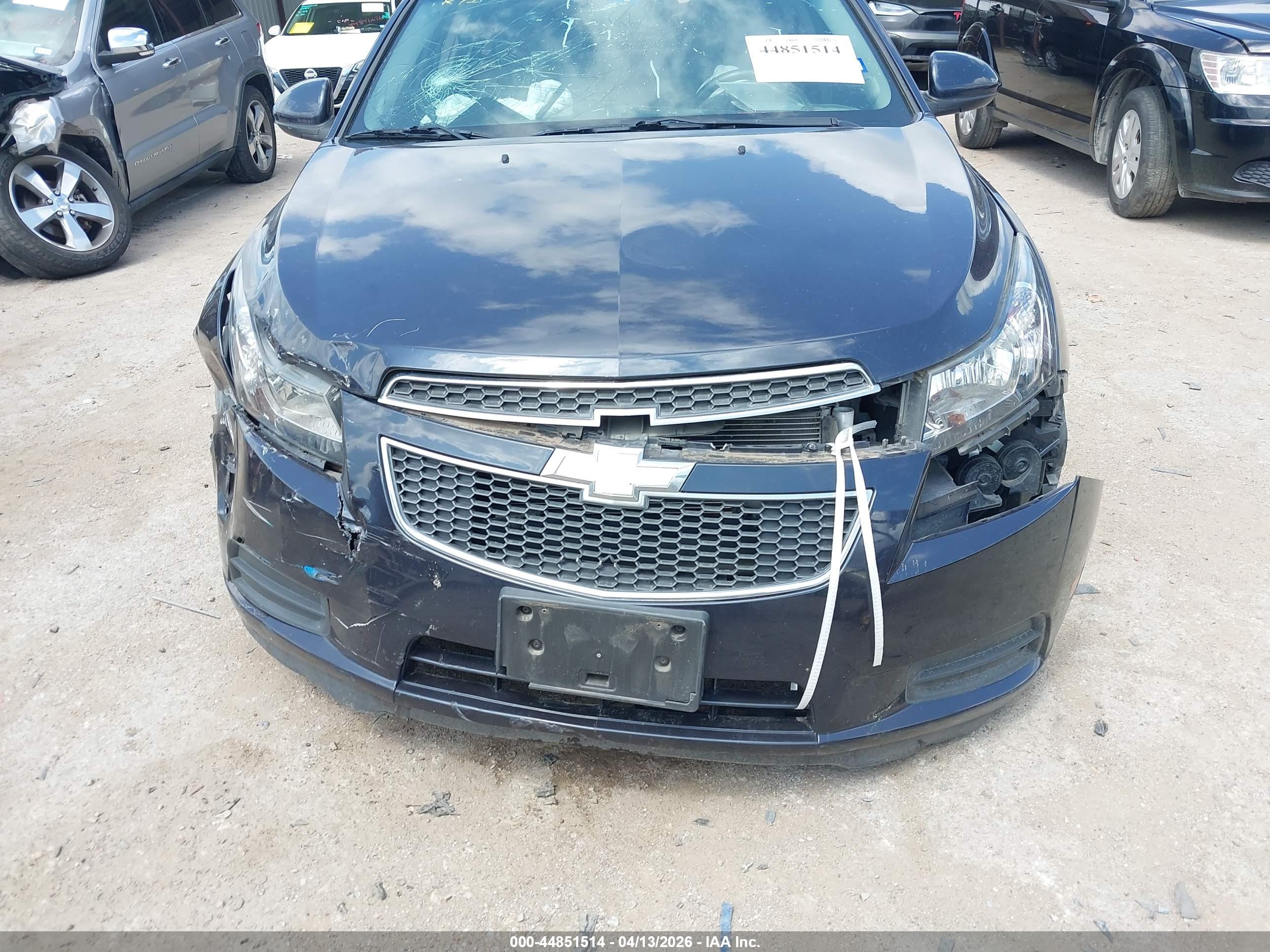 CHEVROLET CRUZE image 6