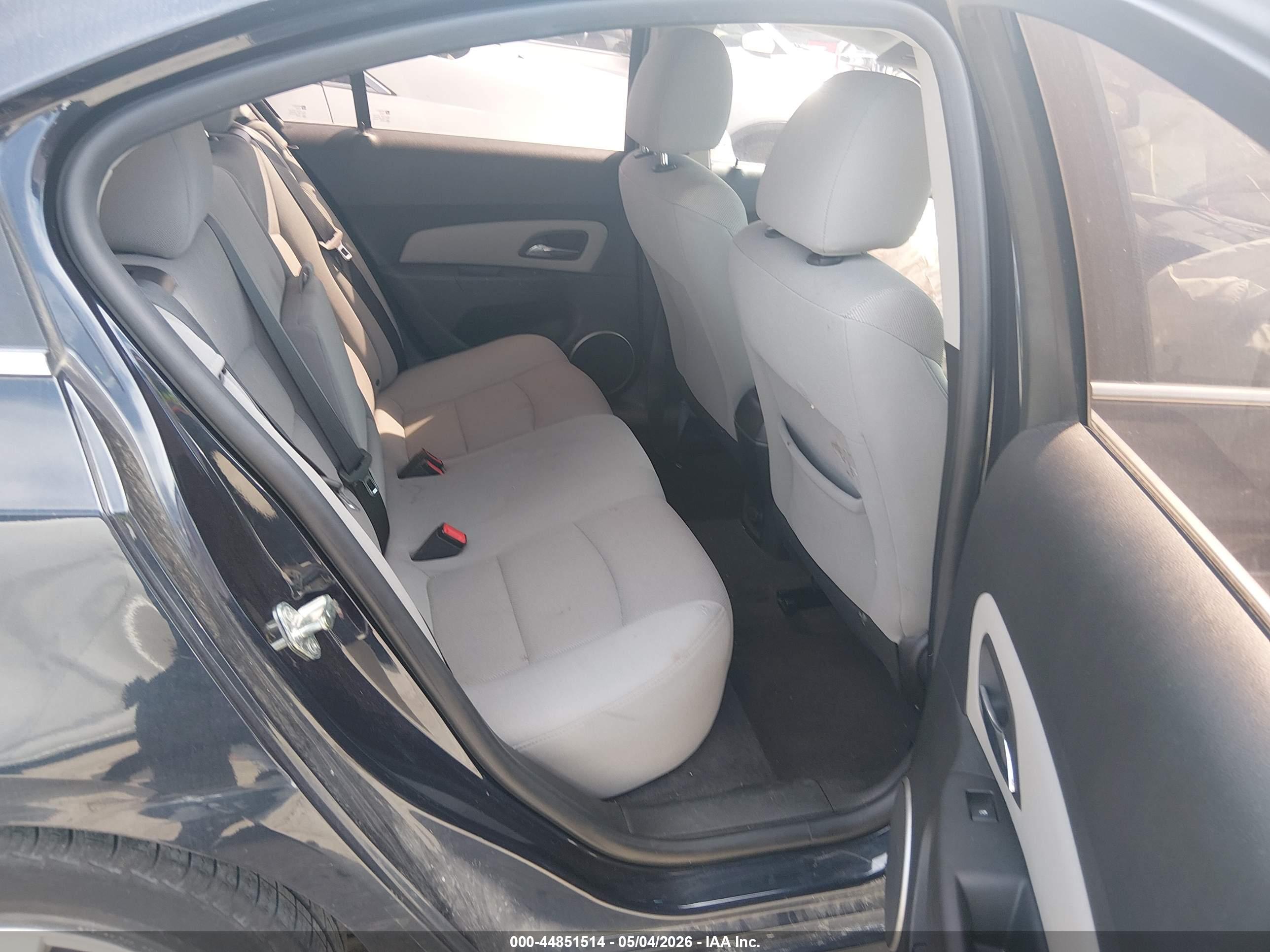 CHEVROLET CRUZE image 8