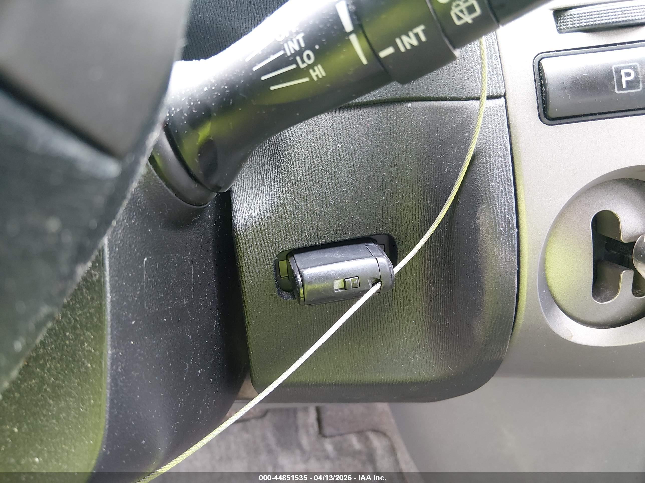 TOYOTA PRIUS image 11