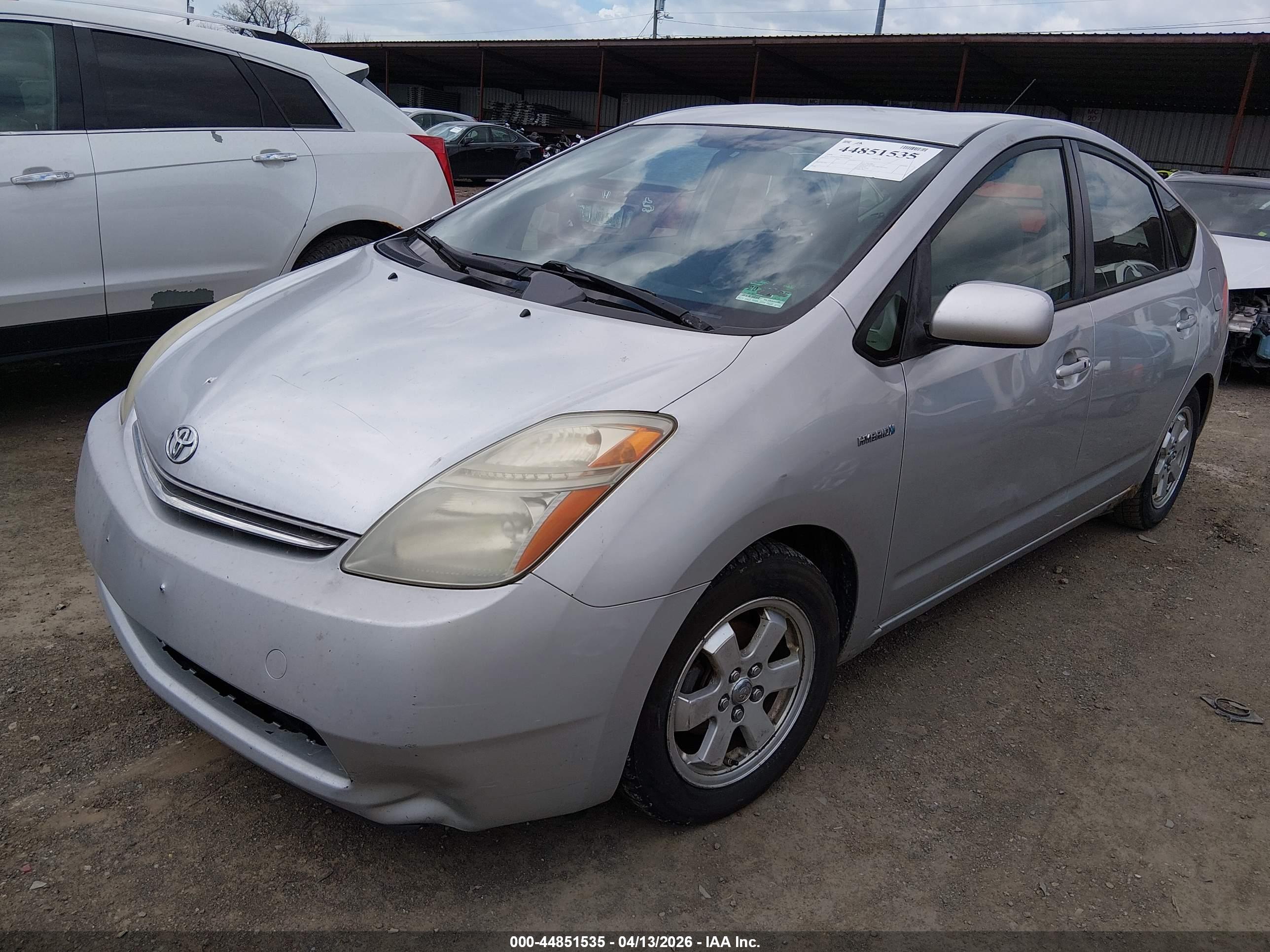 TOYOTA PRIUS image 2