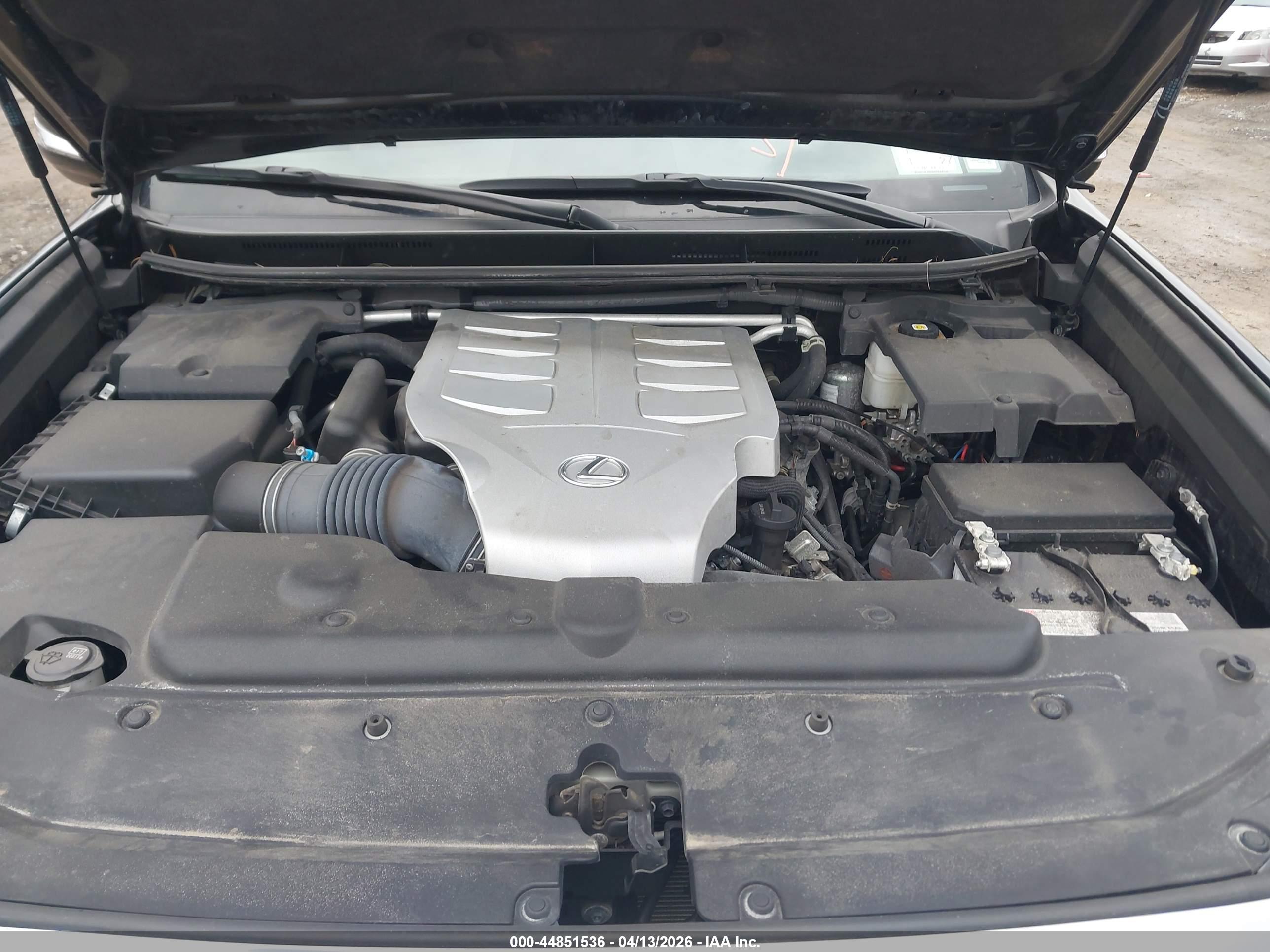 LEXUS GX image 10
