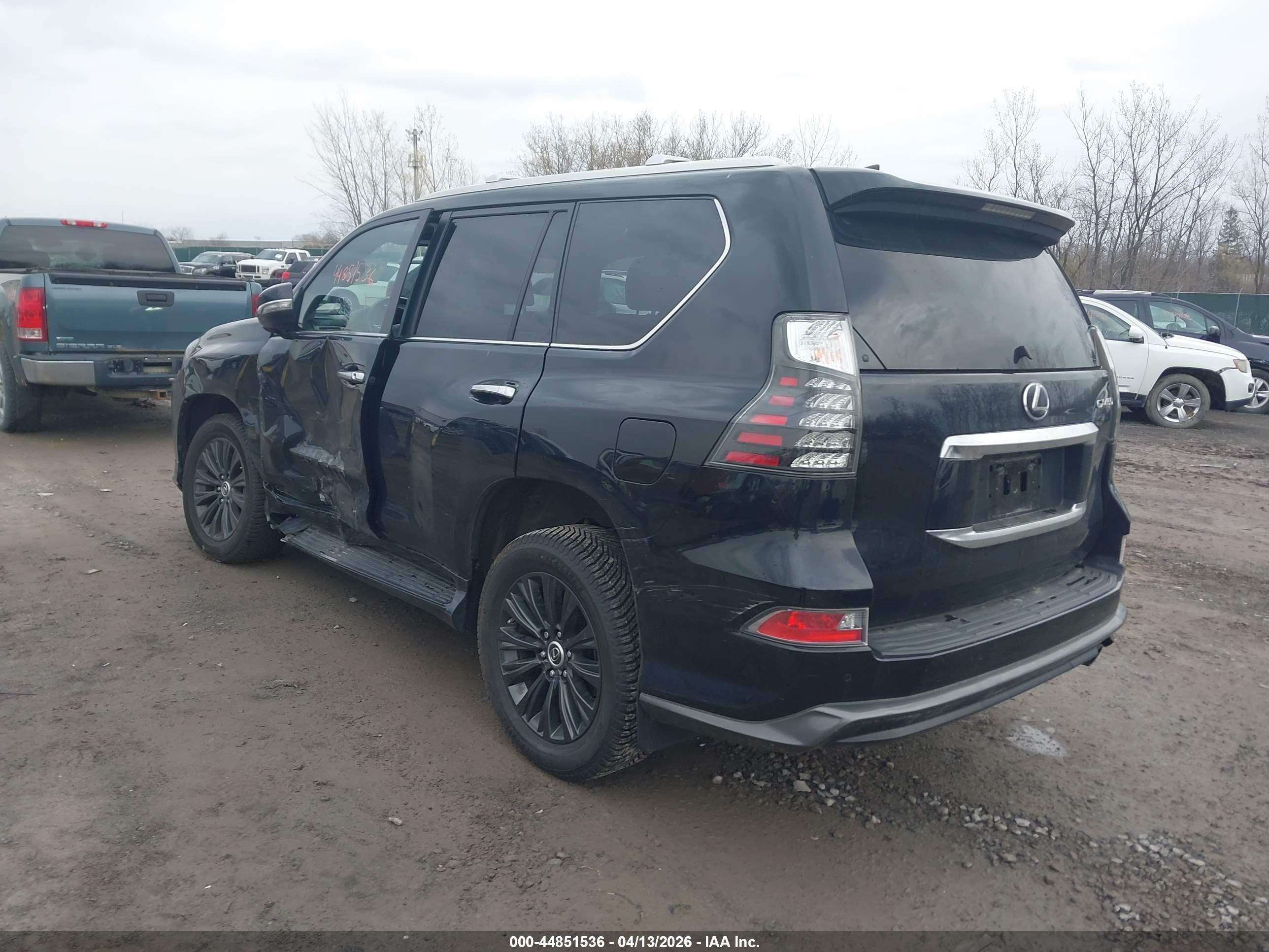 LEXUS GX image 3