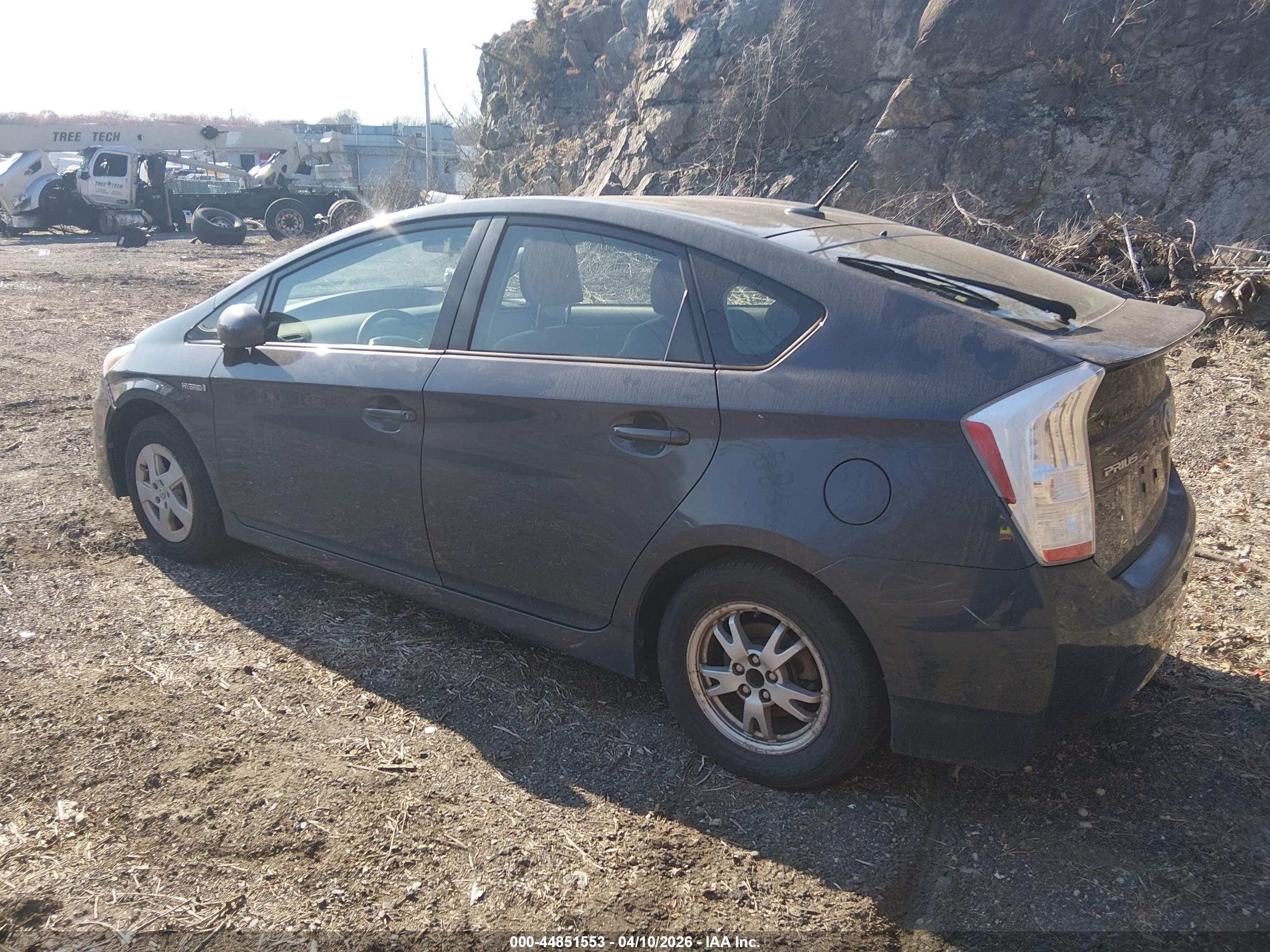 TOYOTA PRIUS image 3