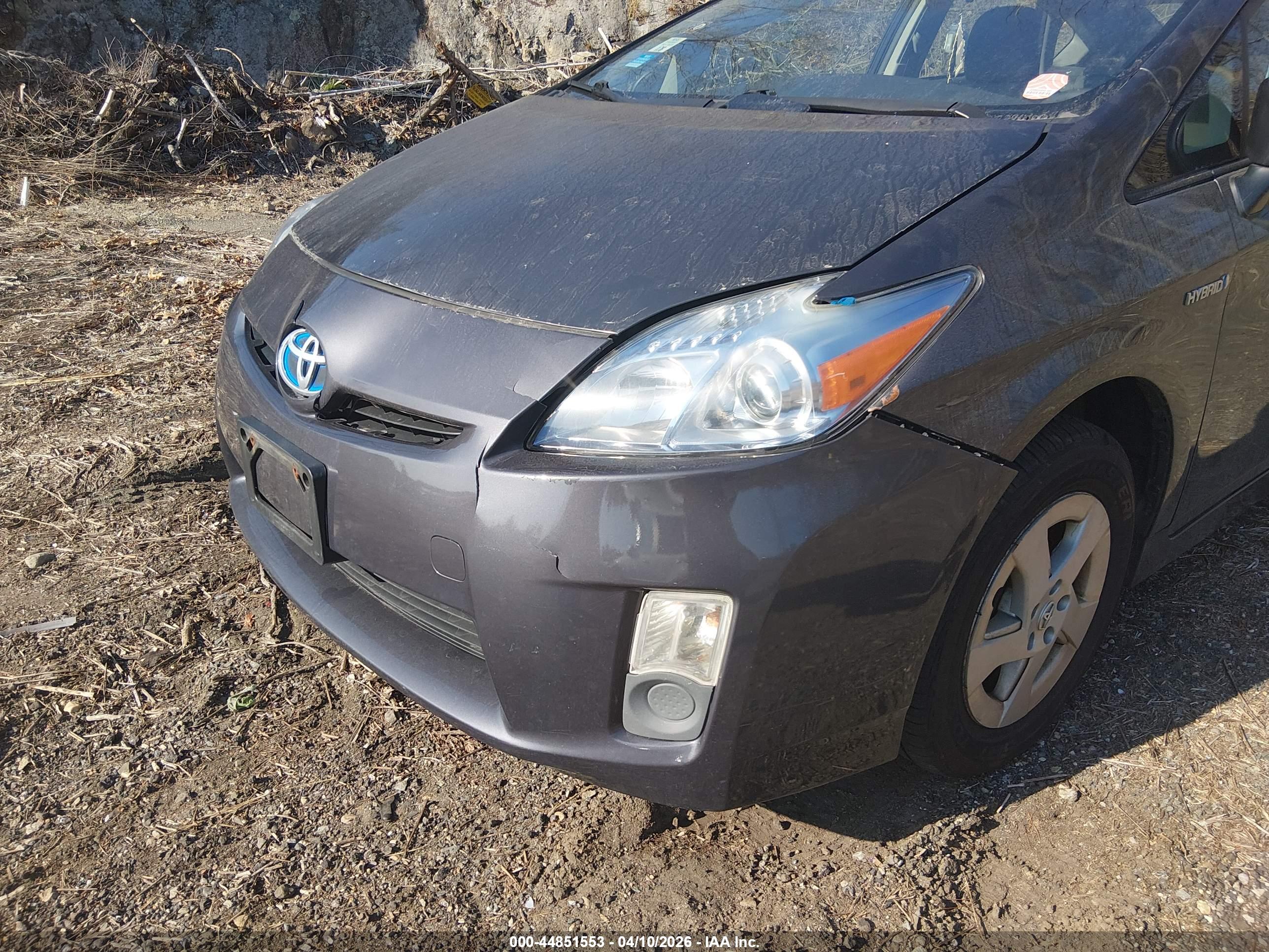 TOYOTA PRIUS image 6