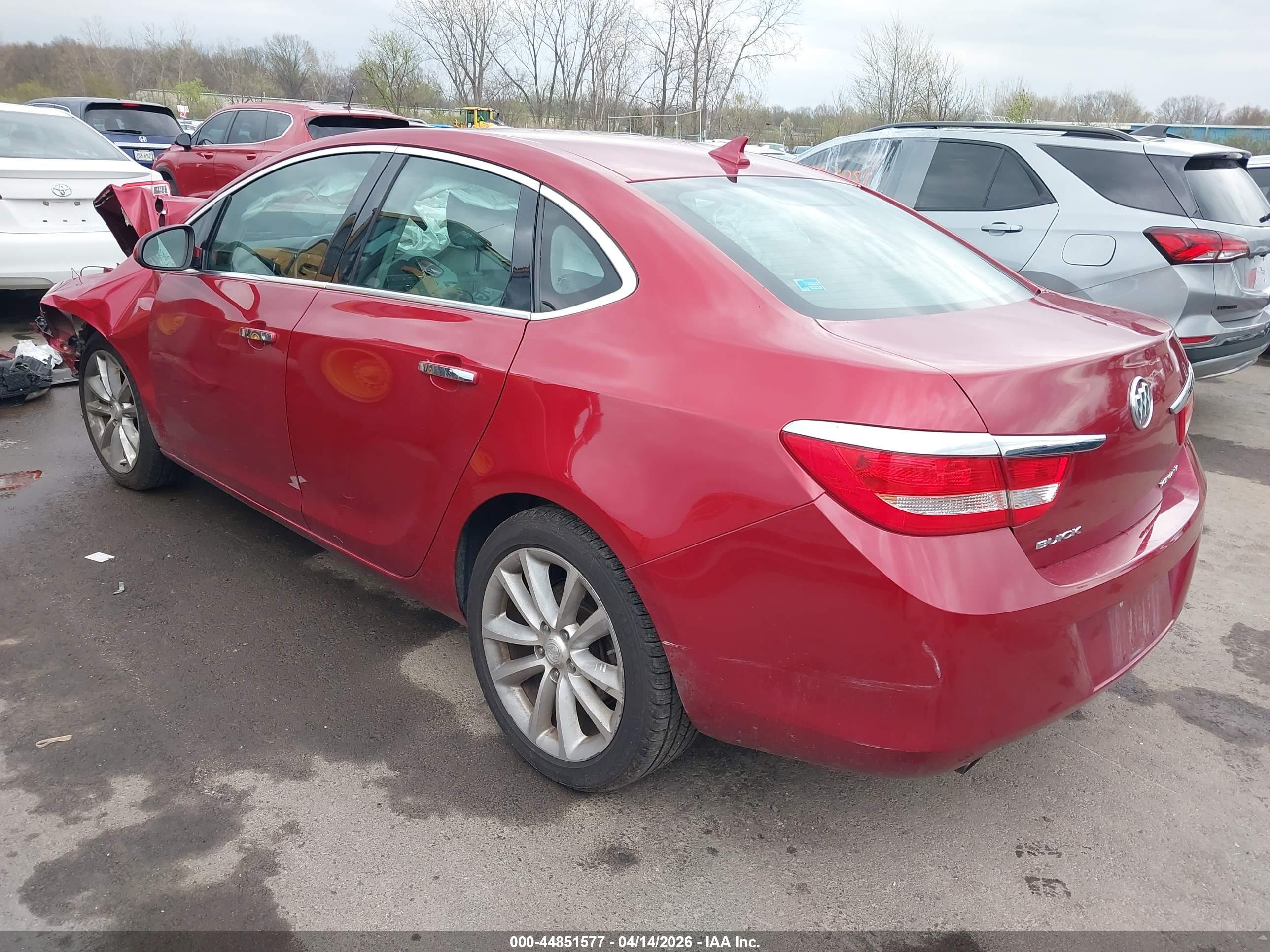 BUICK VERANO image 3