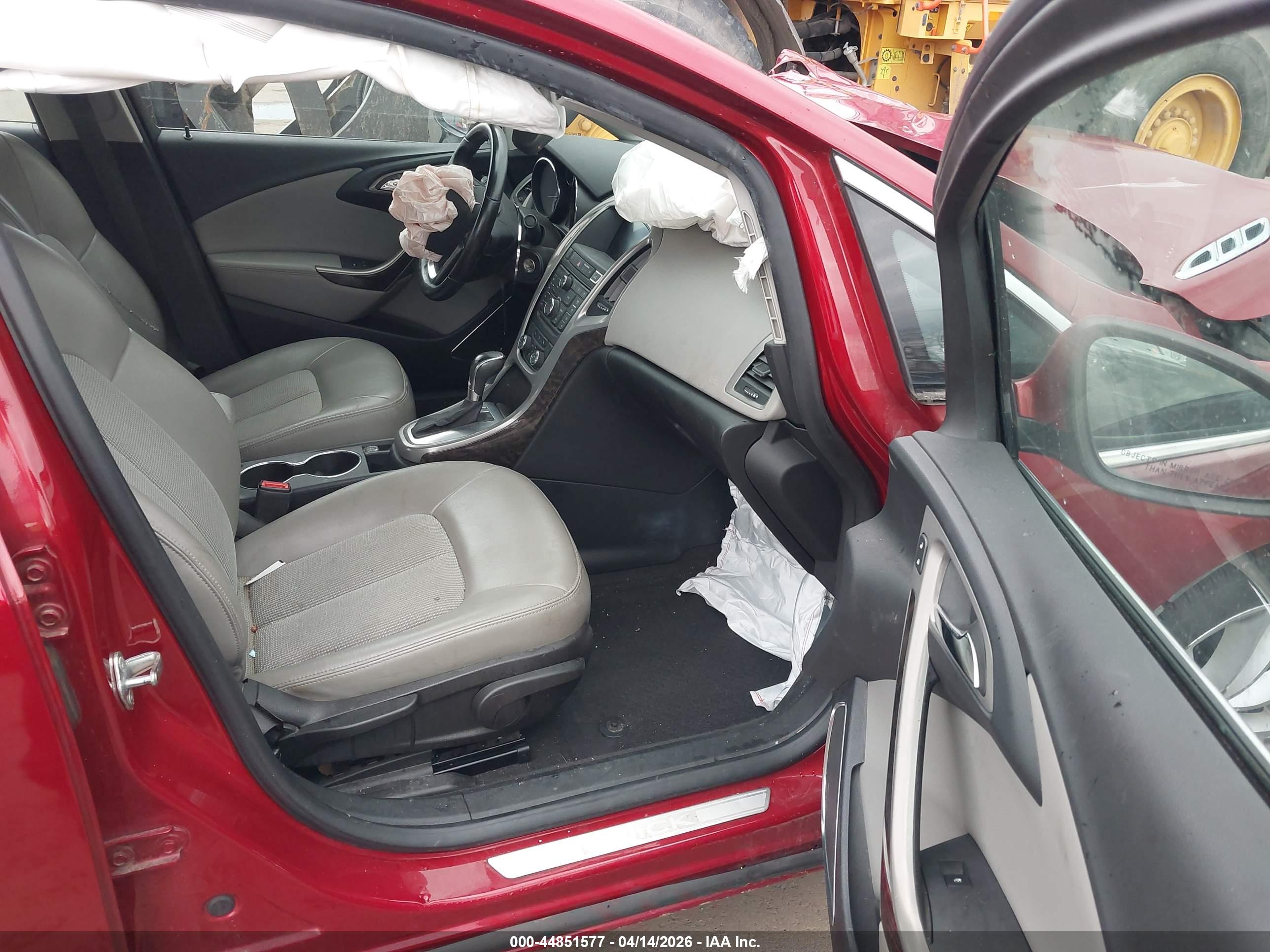 BUICK VERANO image 5