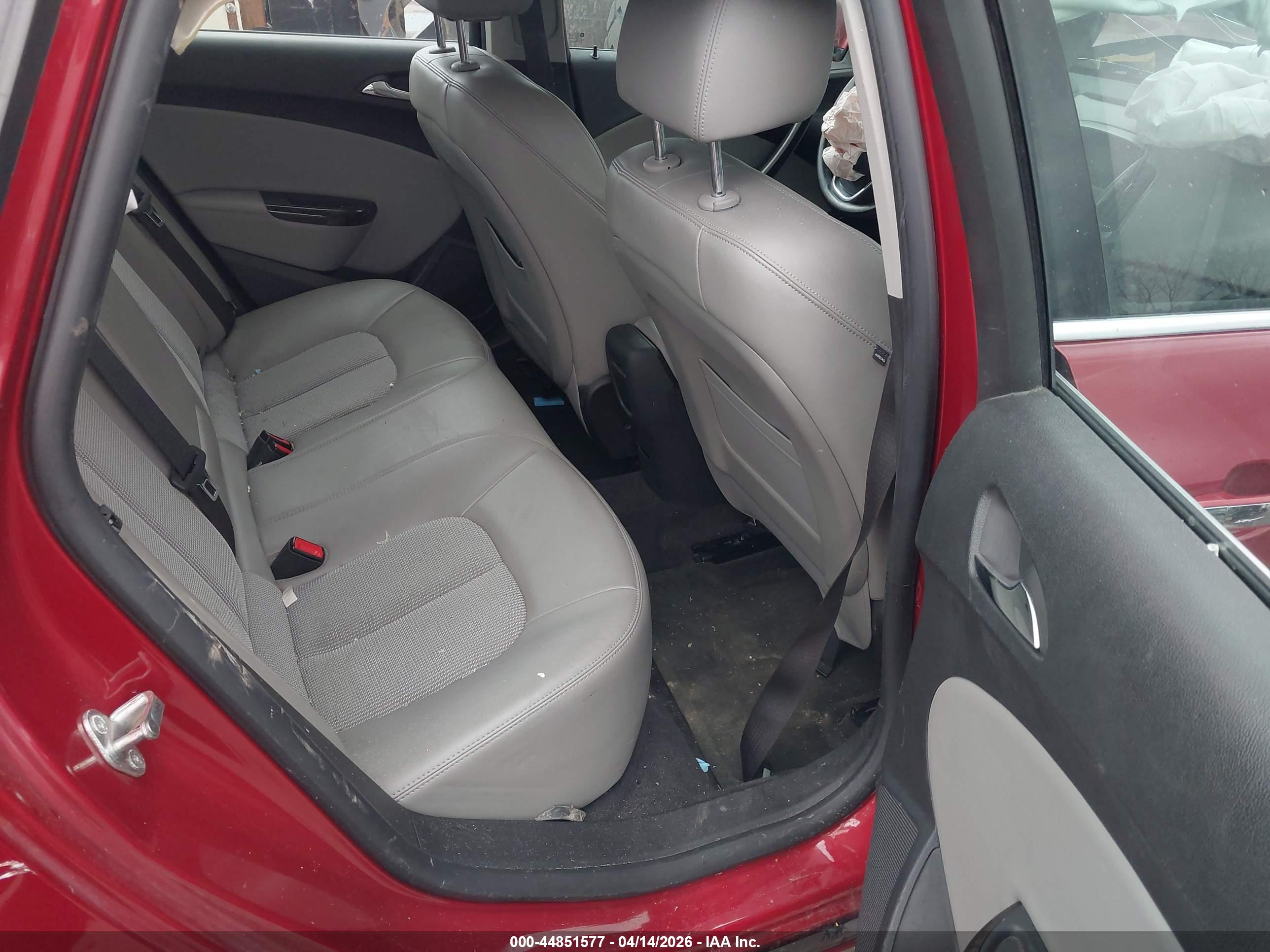 BUICK VERANO image 8