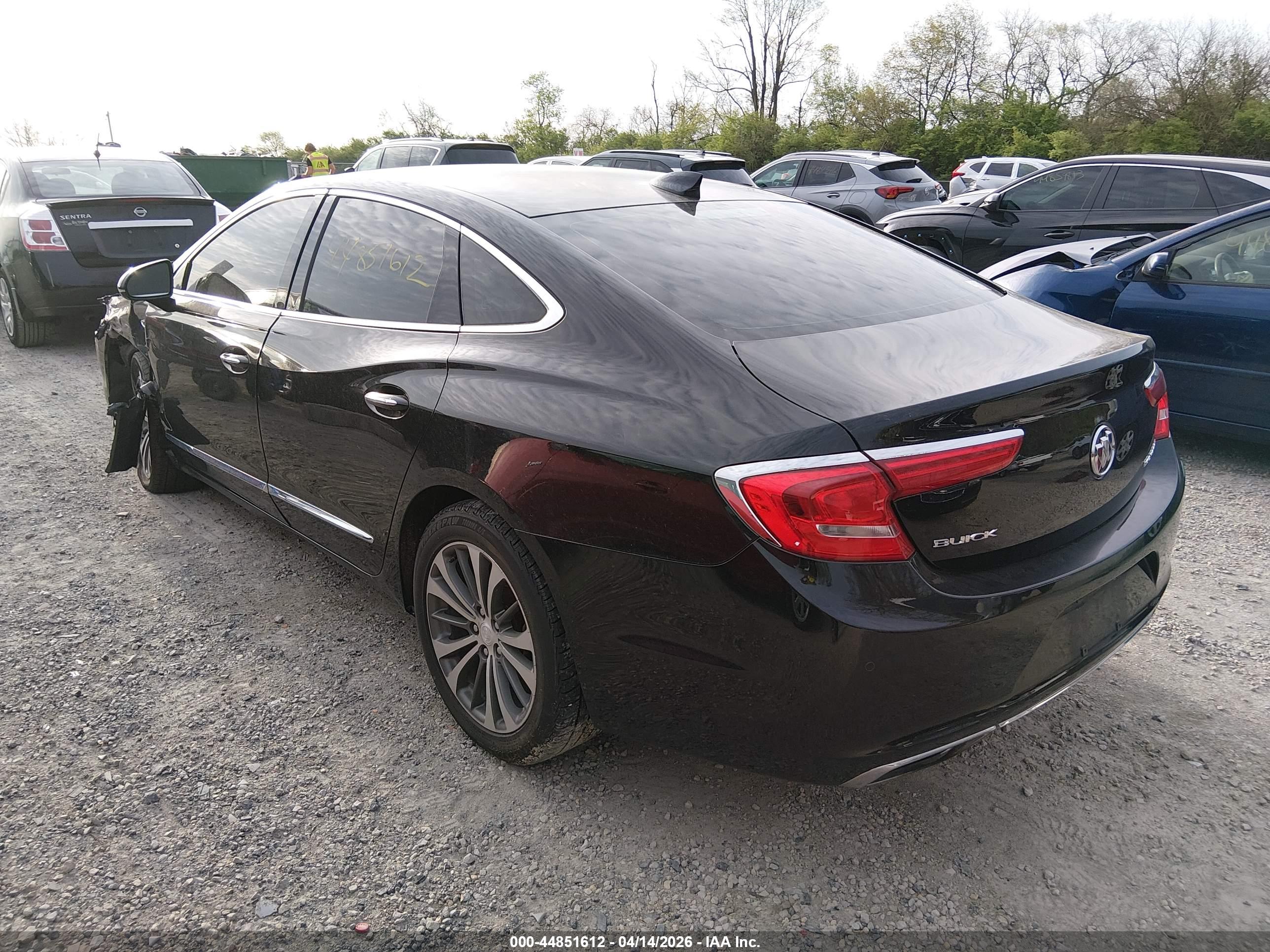 BUICK LACROSSE image 3