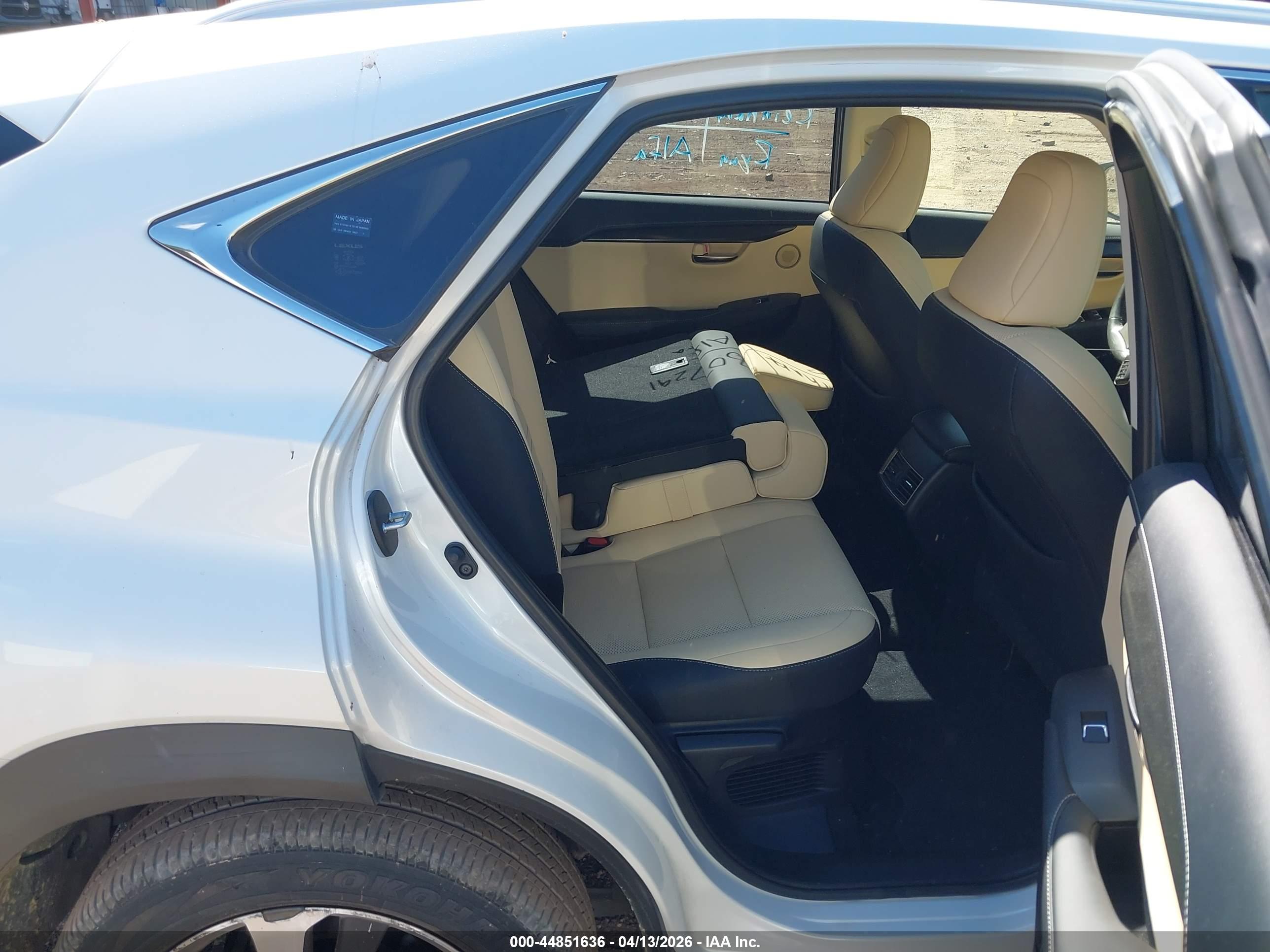 LEXUS NX image 8