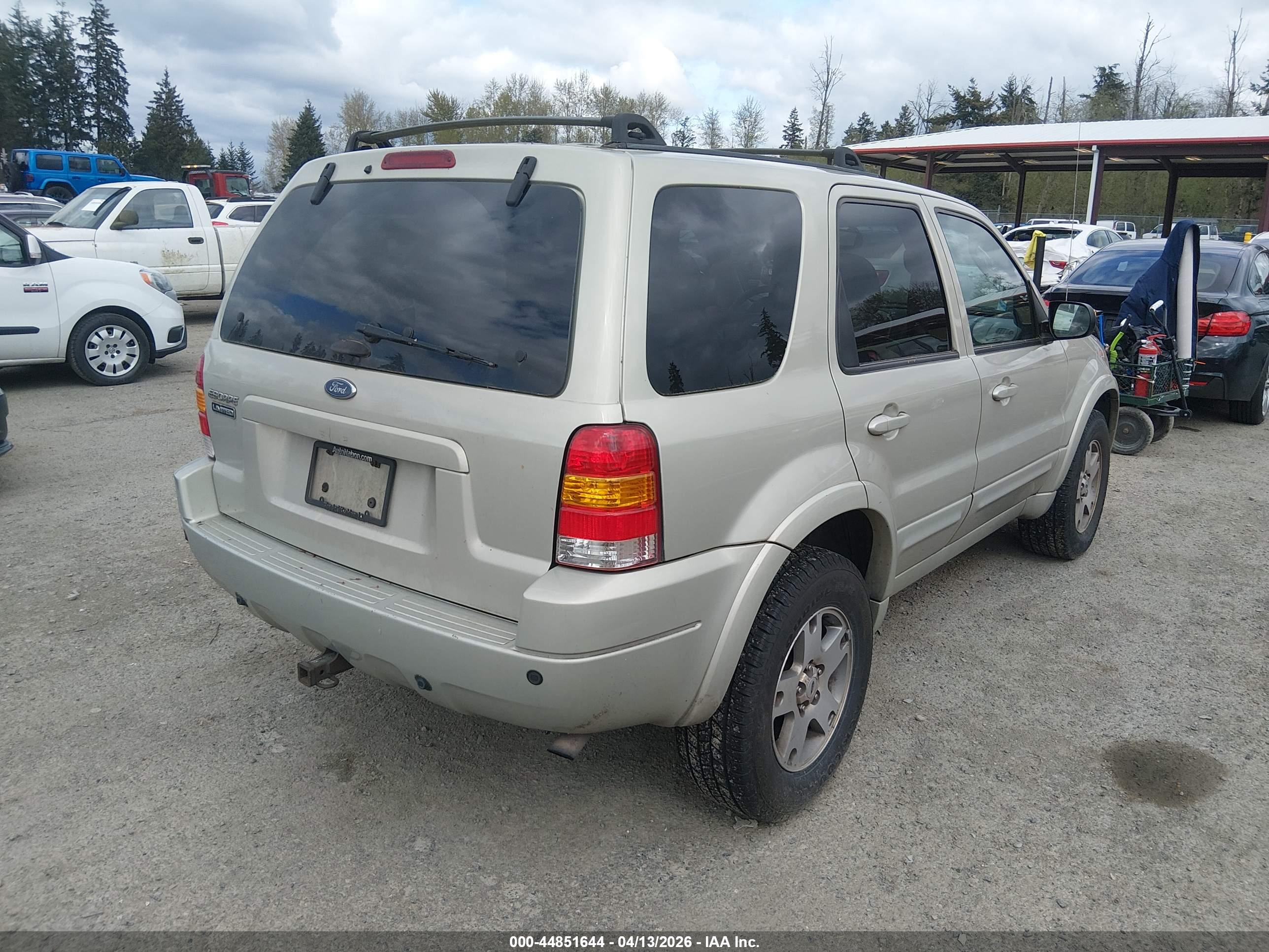 FORD ESCAPE image 4