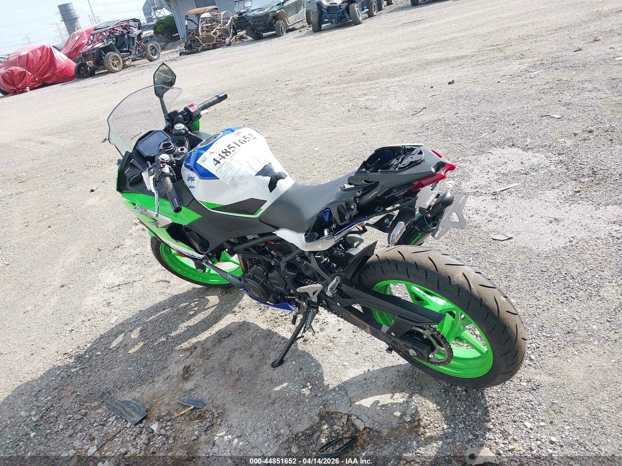 KAWASAKI EX500 image 3