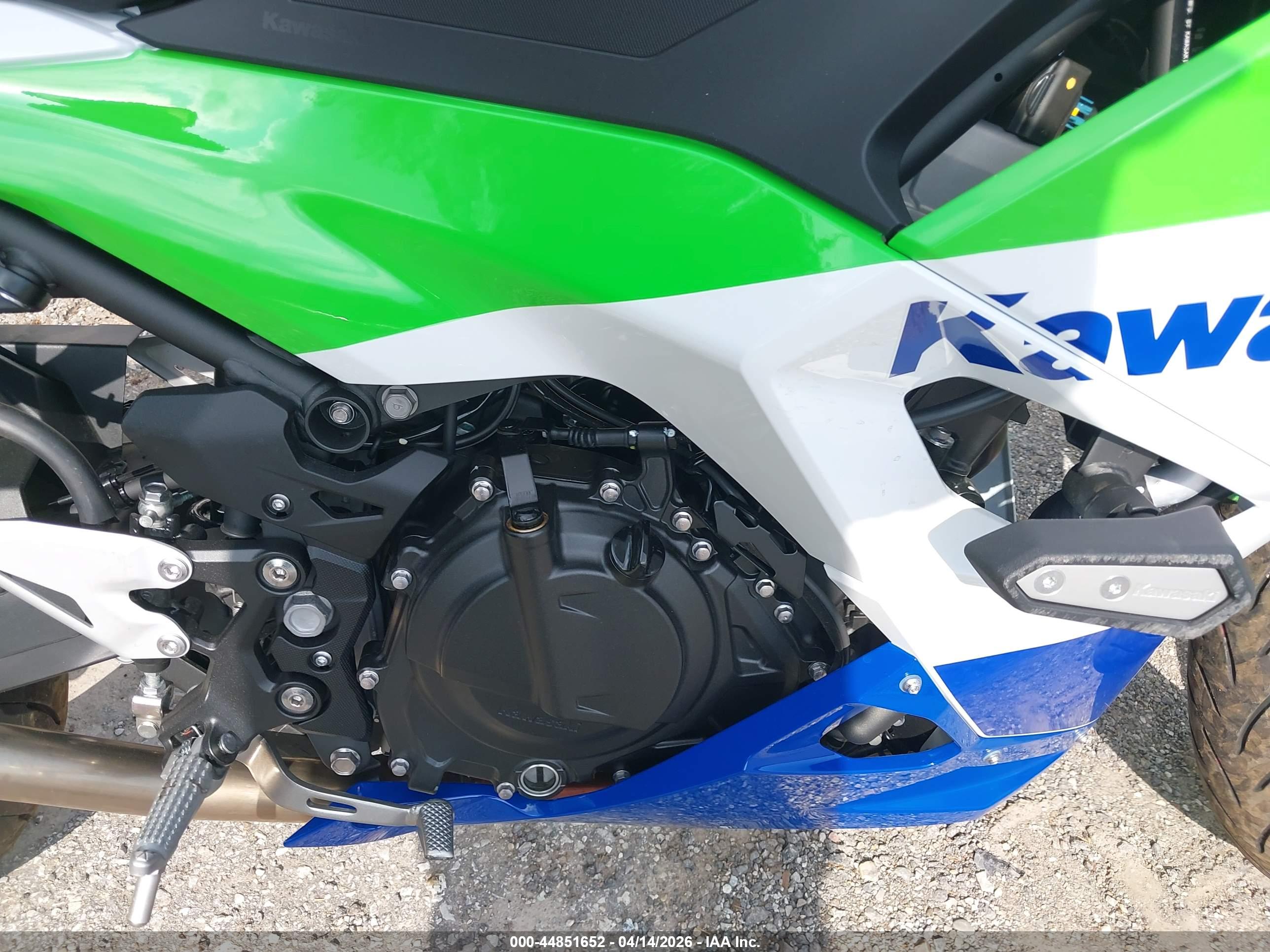KAWASAKI EX500 image 8