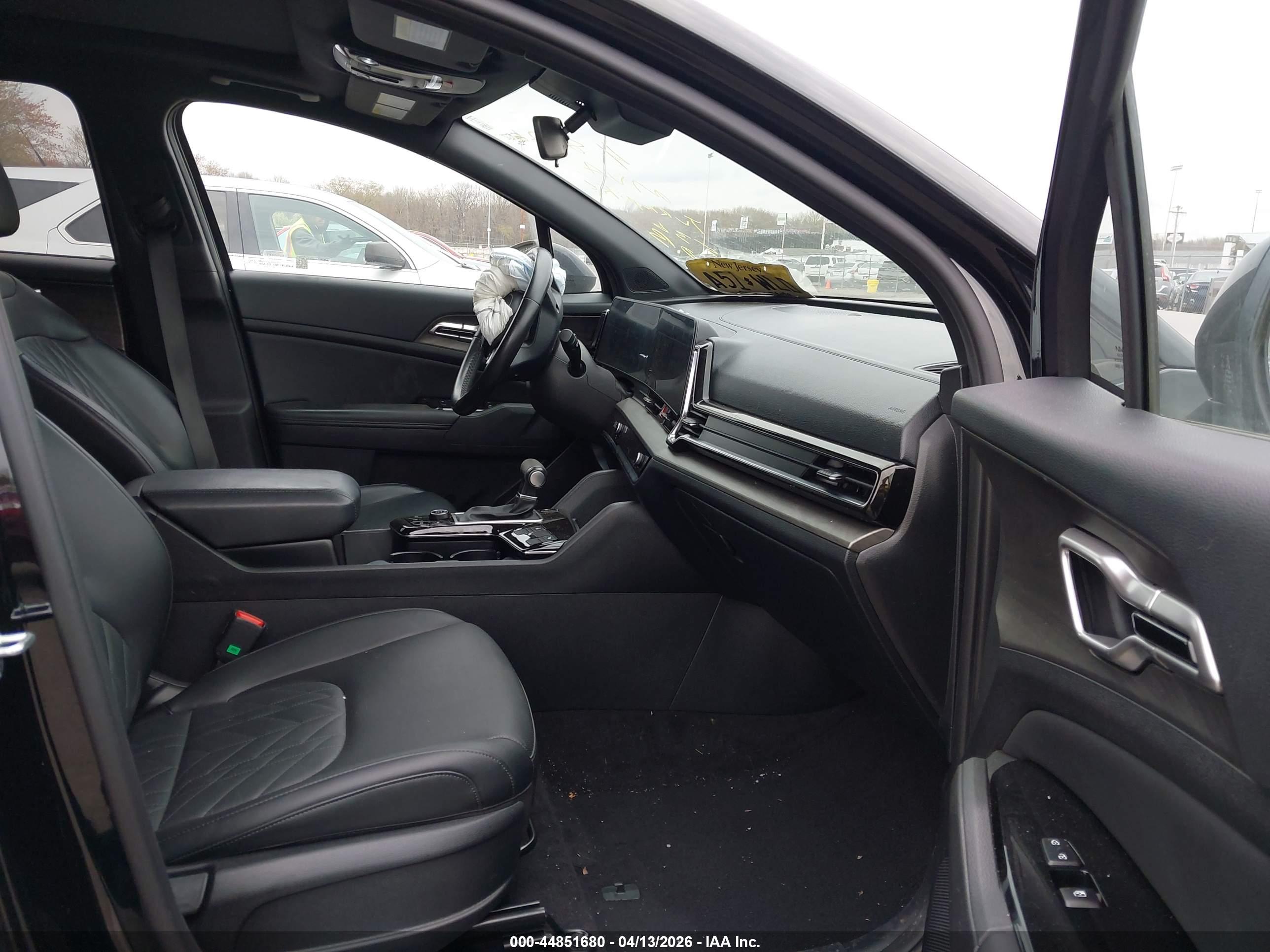 KIA SPORTAGE image 5