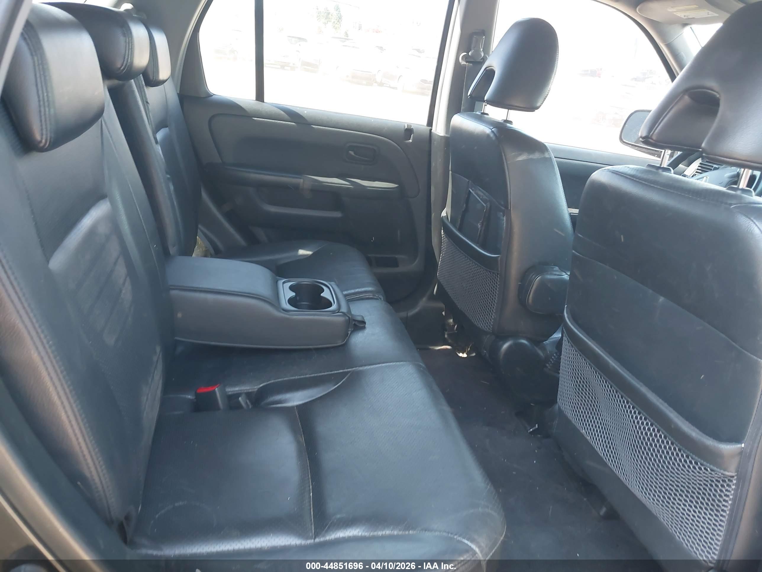 HONDA CR-V image 8