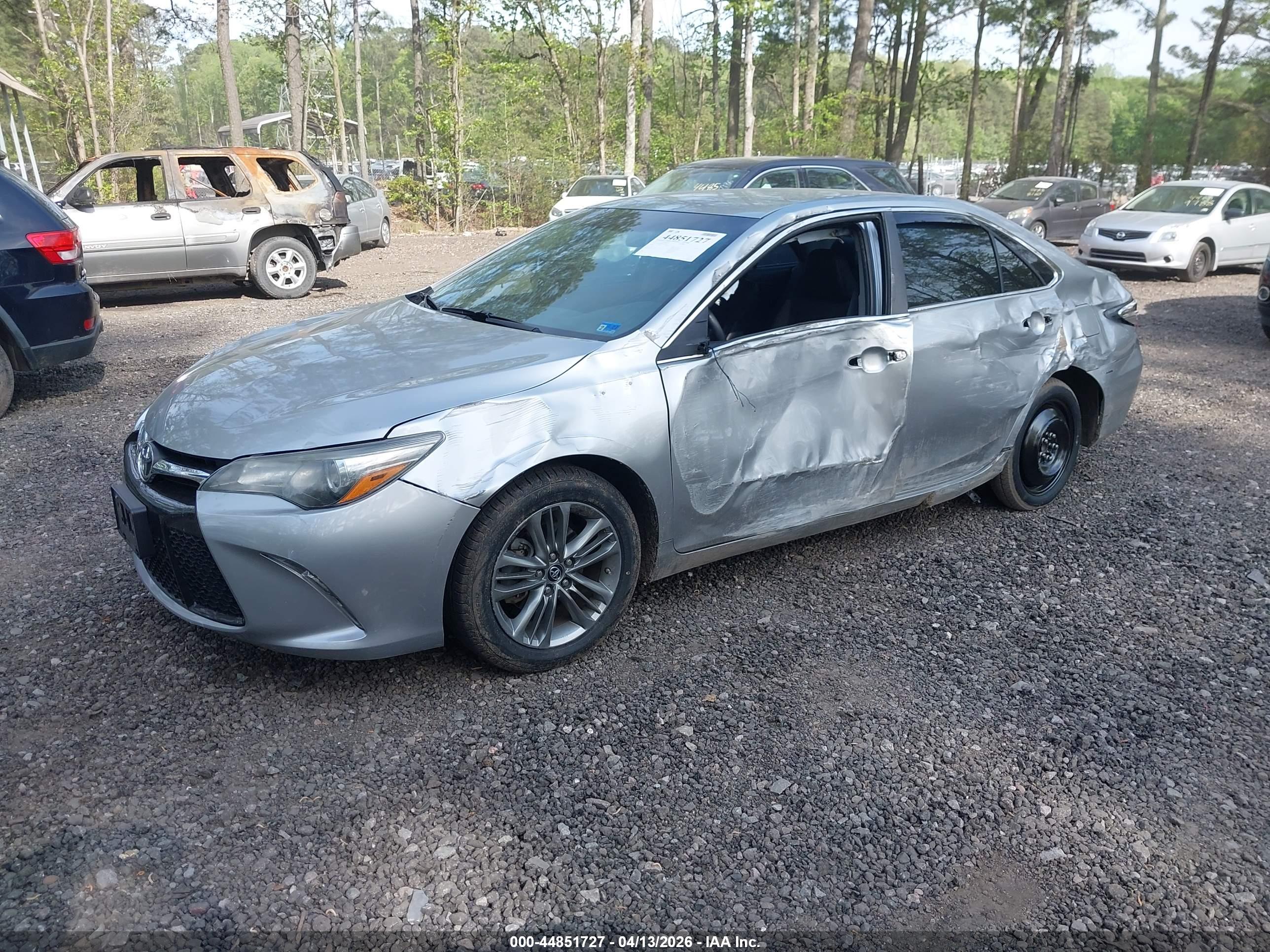 TOYOTA CAMRY image 2