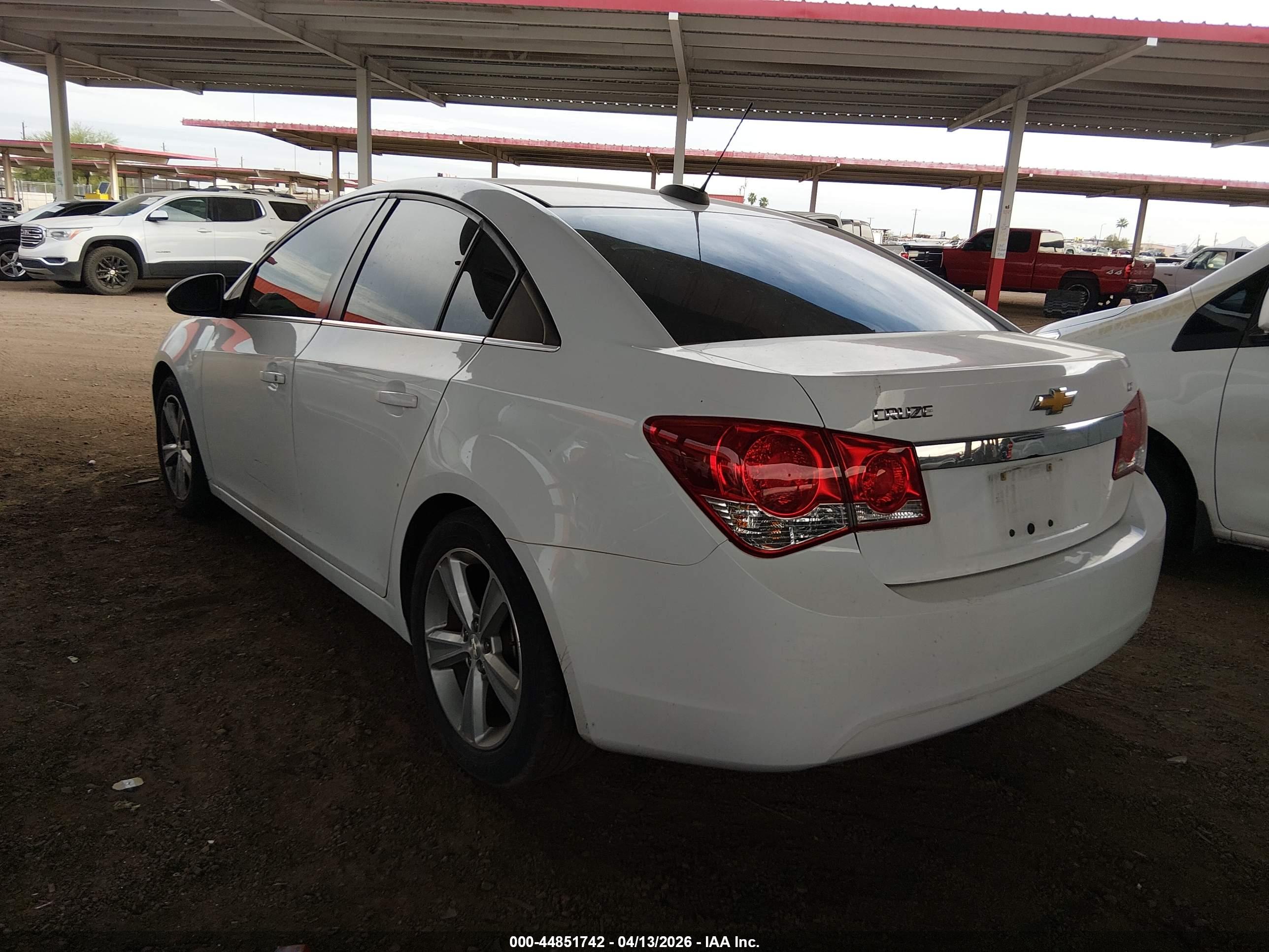 CHEVROLET CRUZE image 3