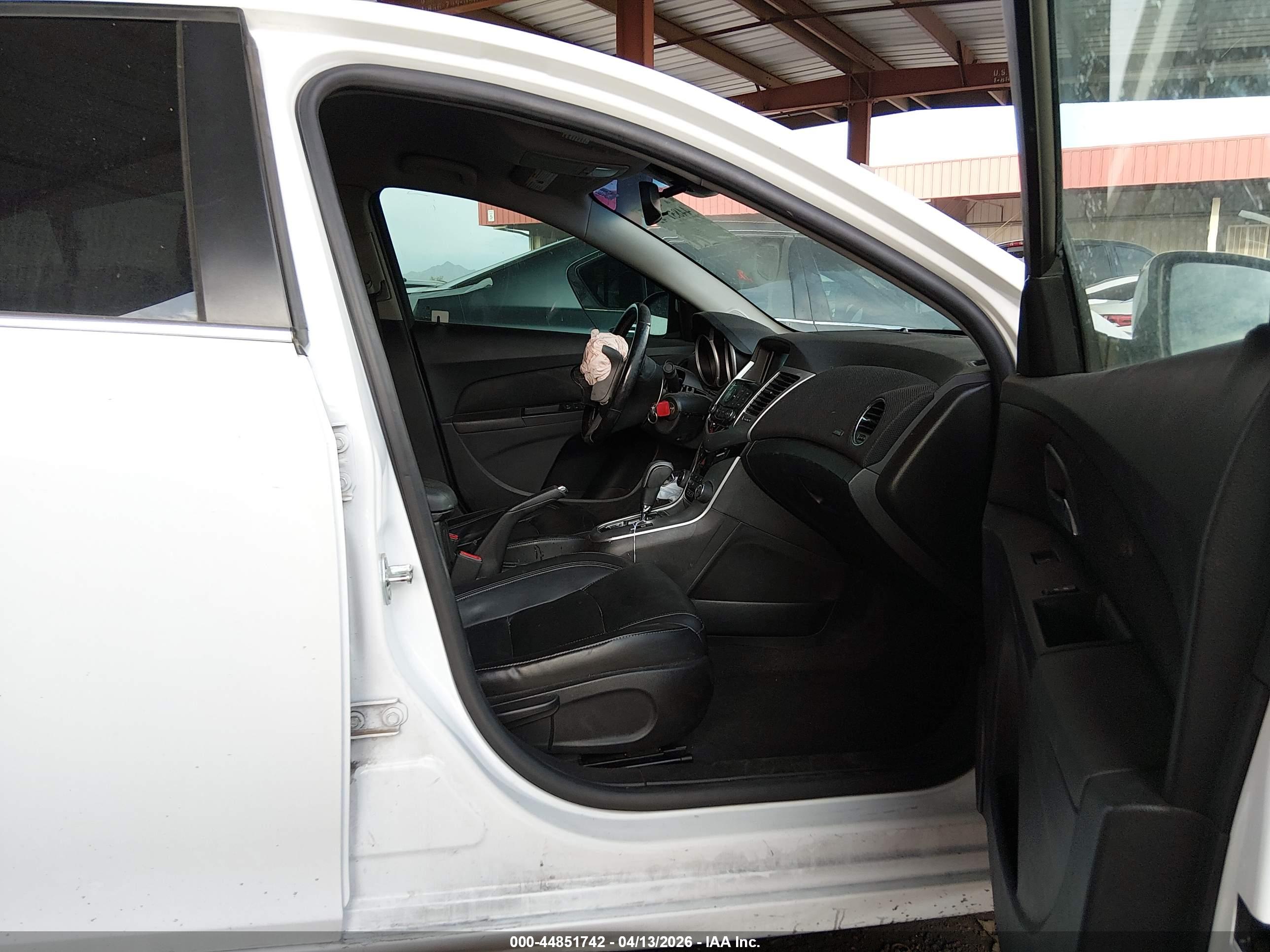 CHEVROLET CRUZE image 5