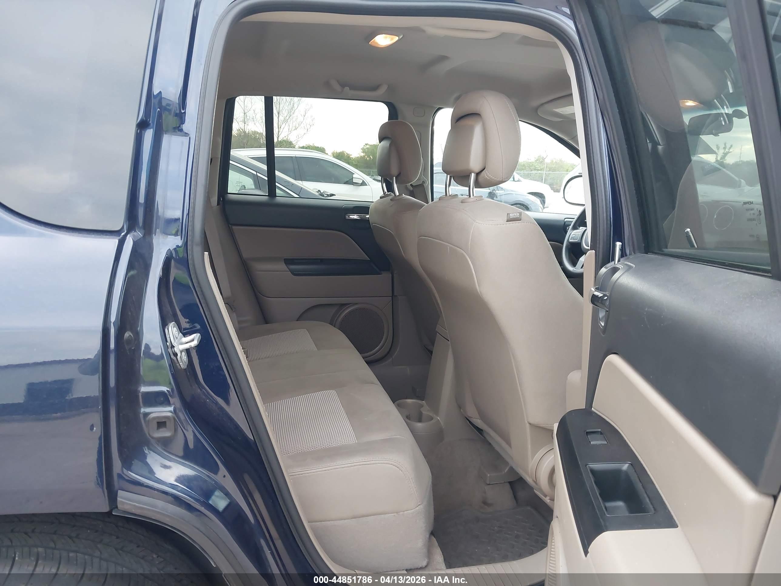 JEEP COMPASS image 8