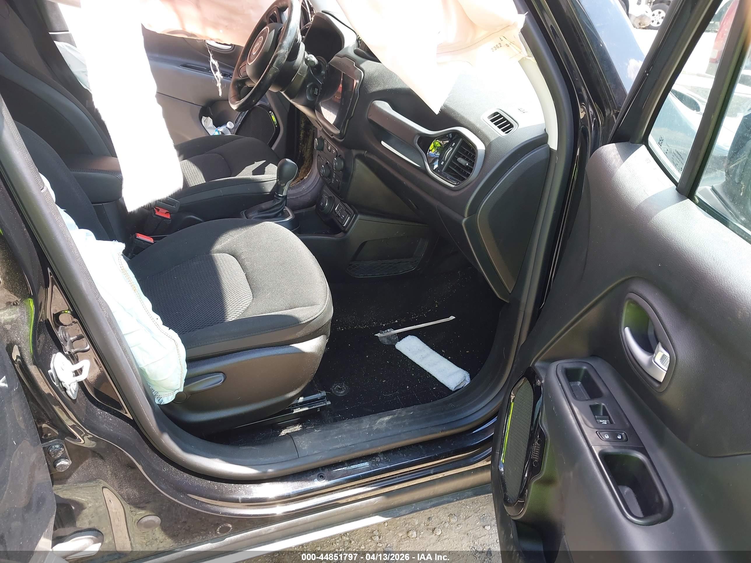 JEEP RENEGADE image 5