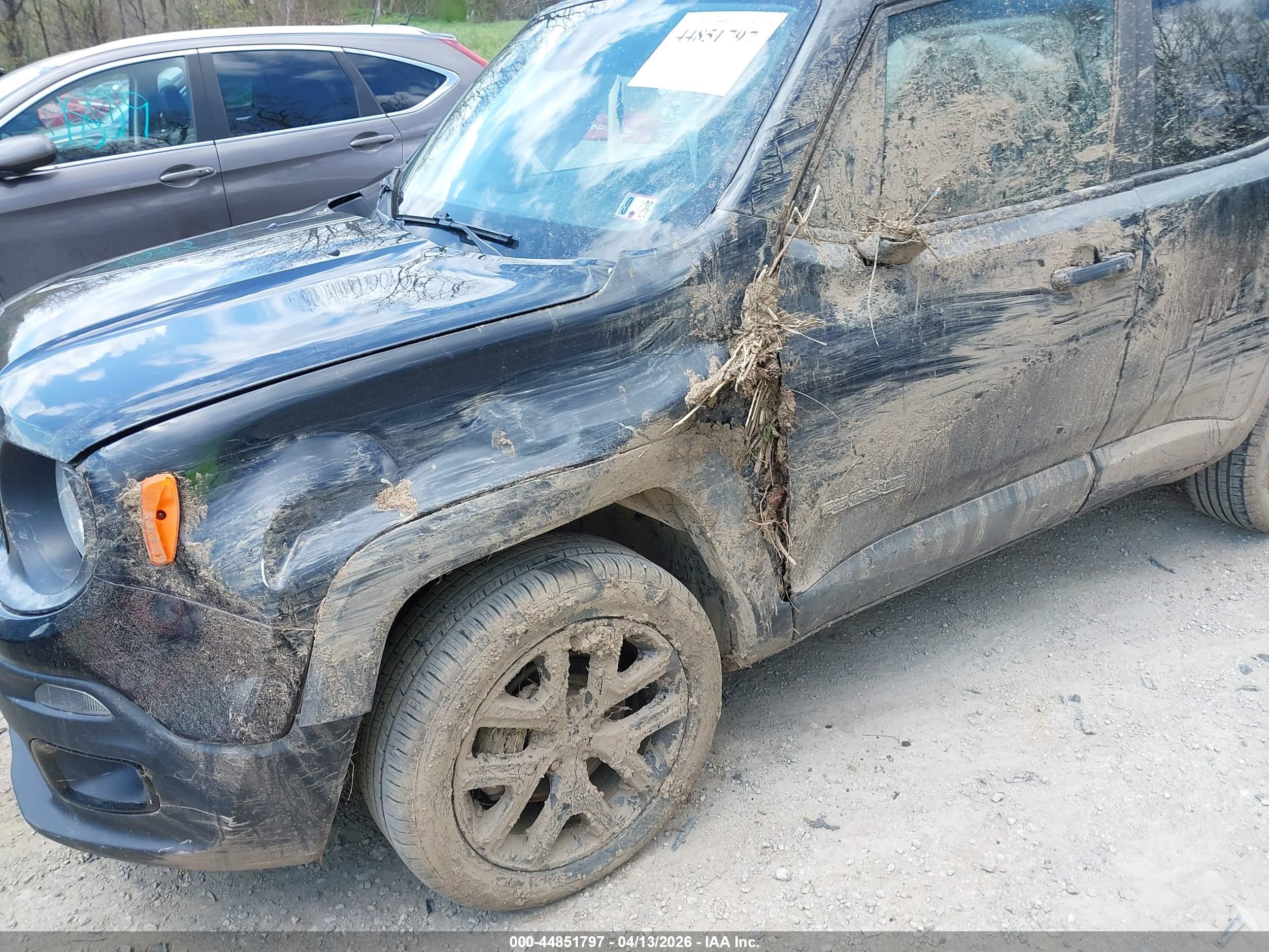 JEEP RENEGADE image 6