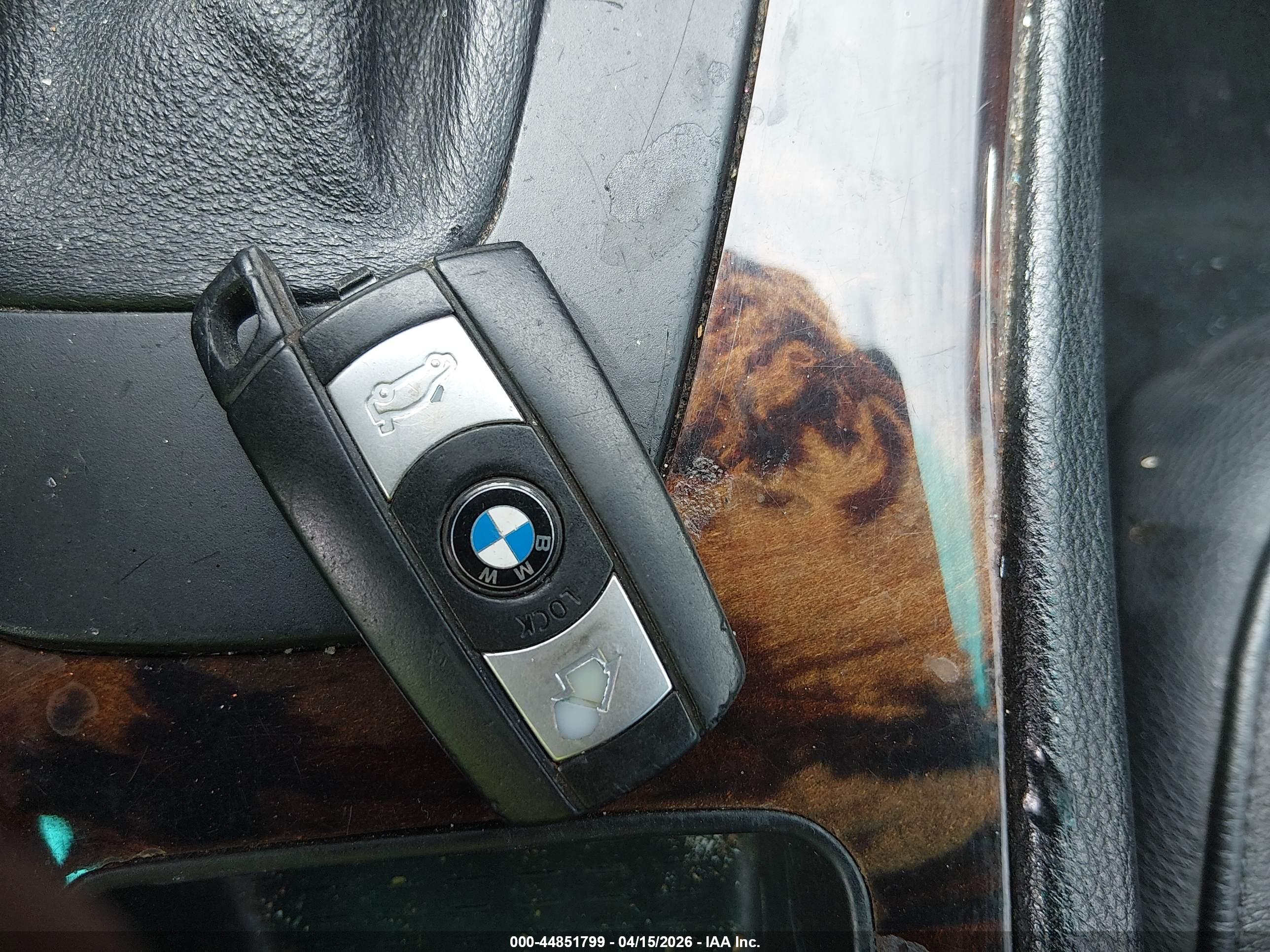 BMW 328XI image 11