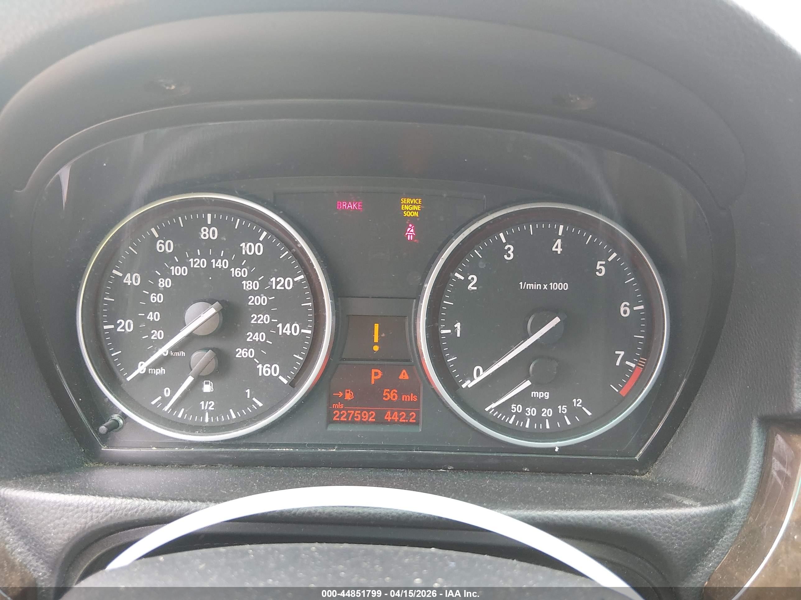 BMW 328XI image 7