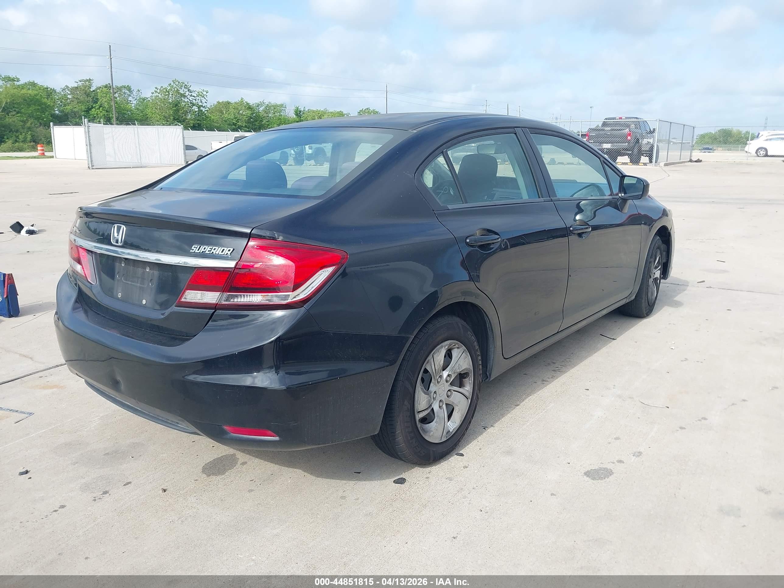 HONDA CIVIC image 4