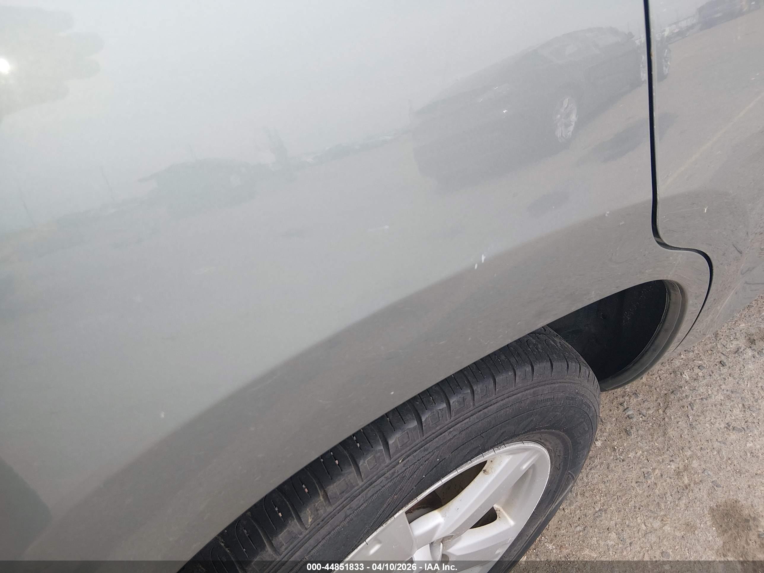 TOYOTA RAV4 image 6