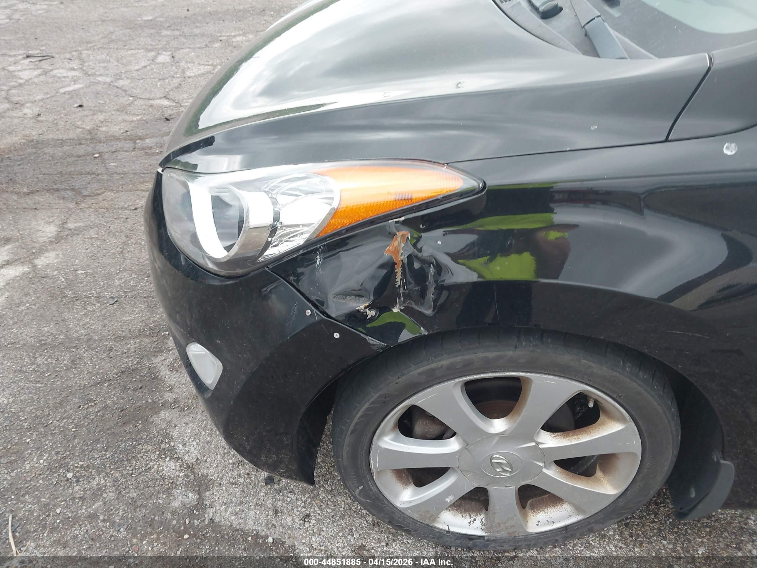 HYUNDAI ELANTRA image 6