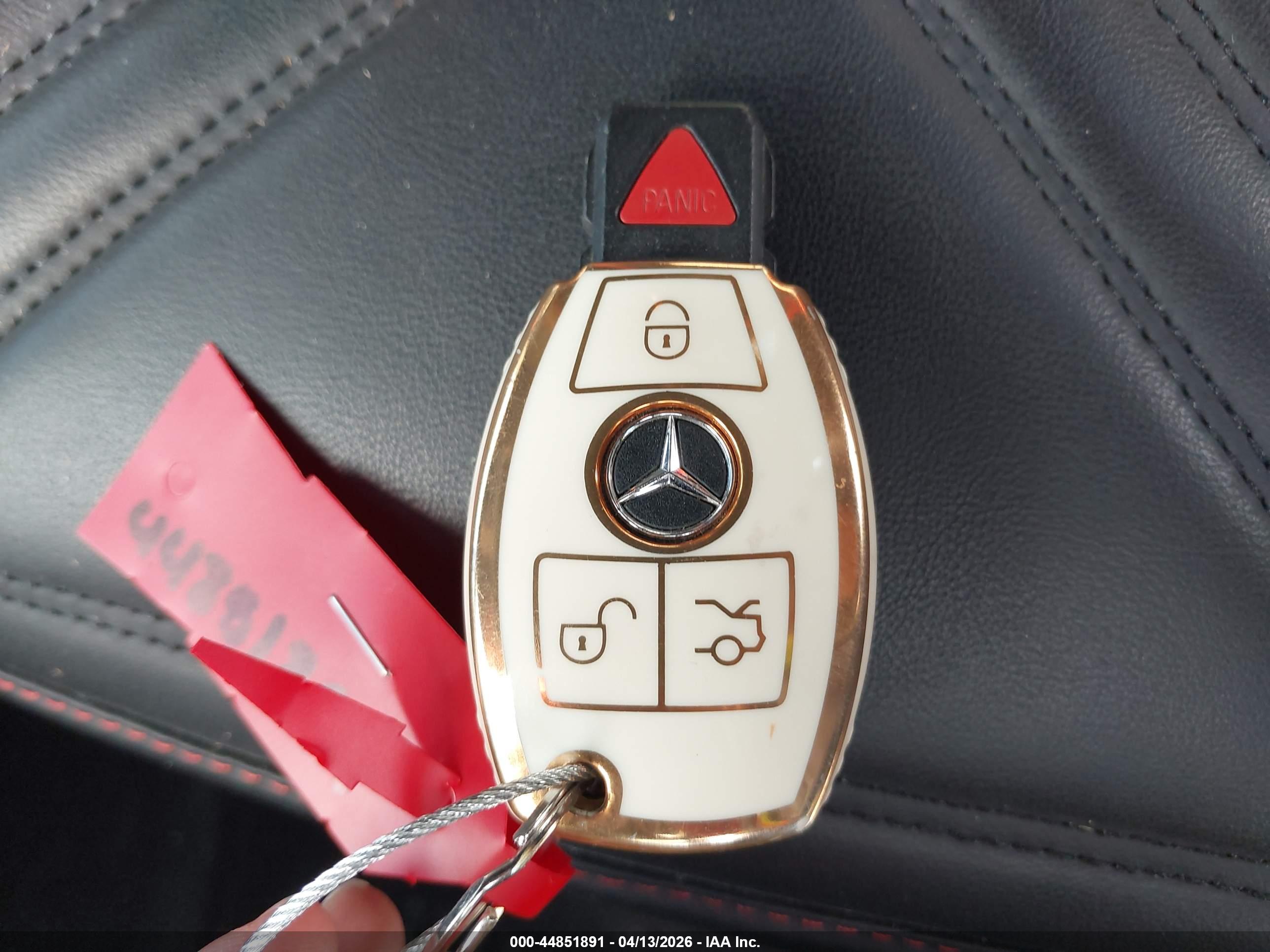 MERCEDES-BENZ GLA image 11