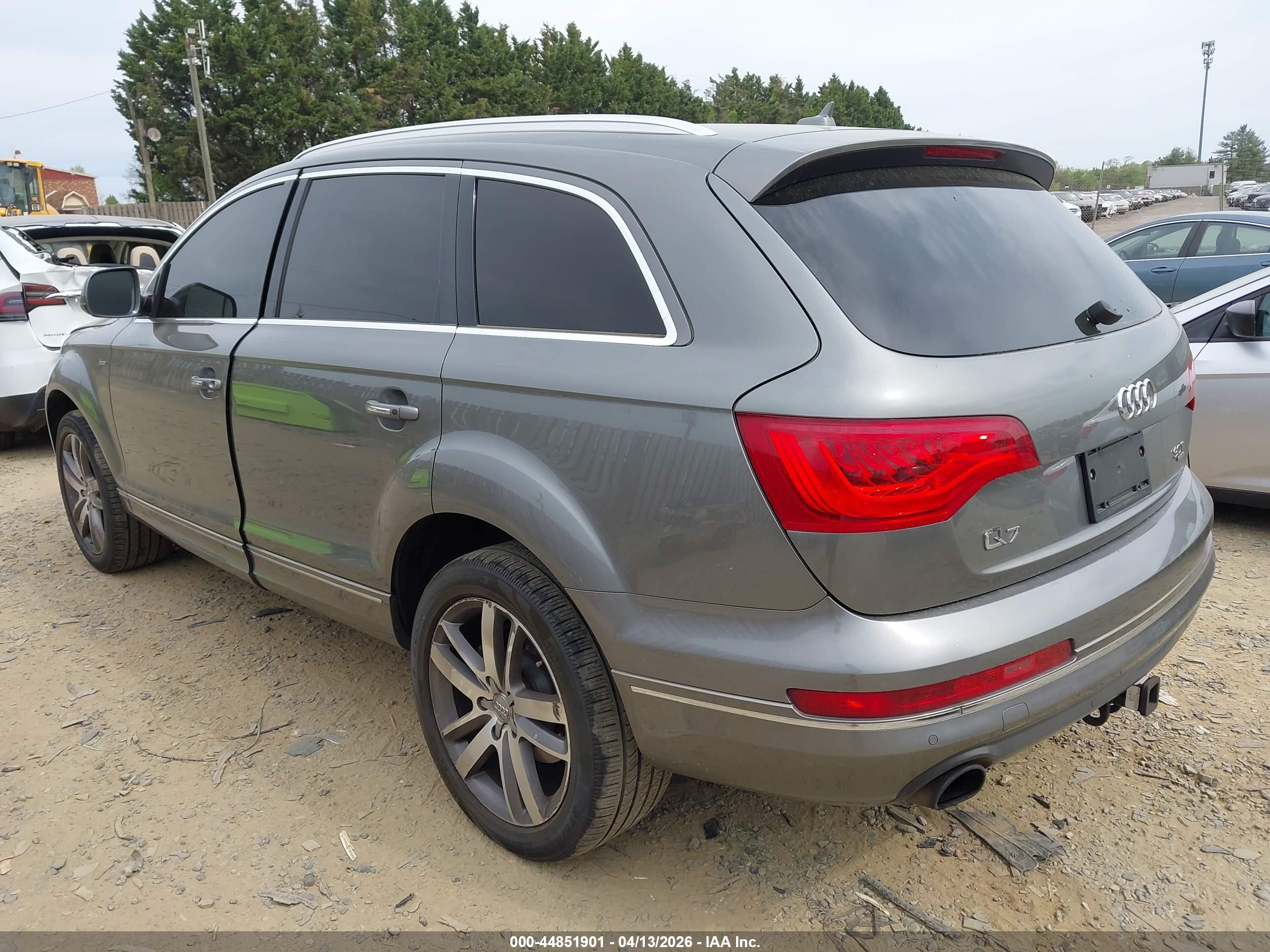 AUDI Q7 image 3