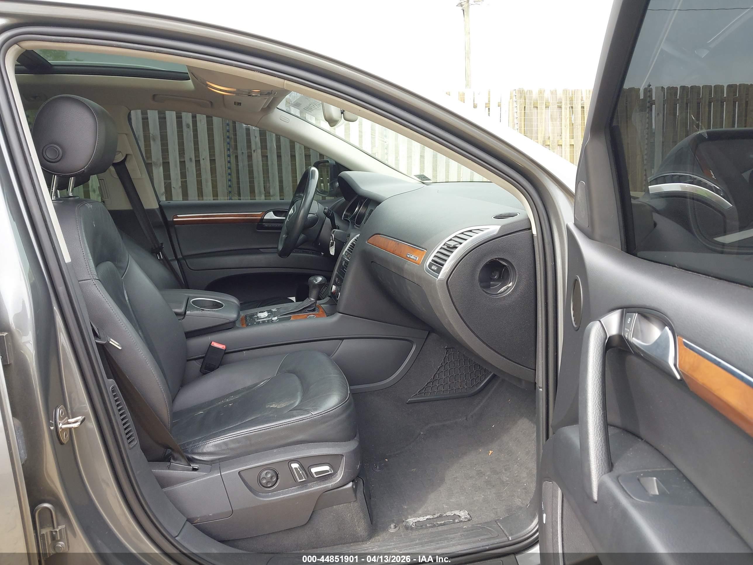 AUDI Q7 image 5