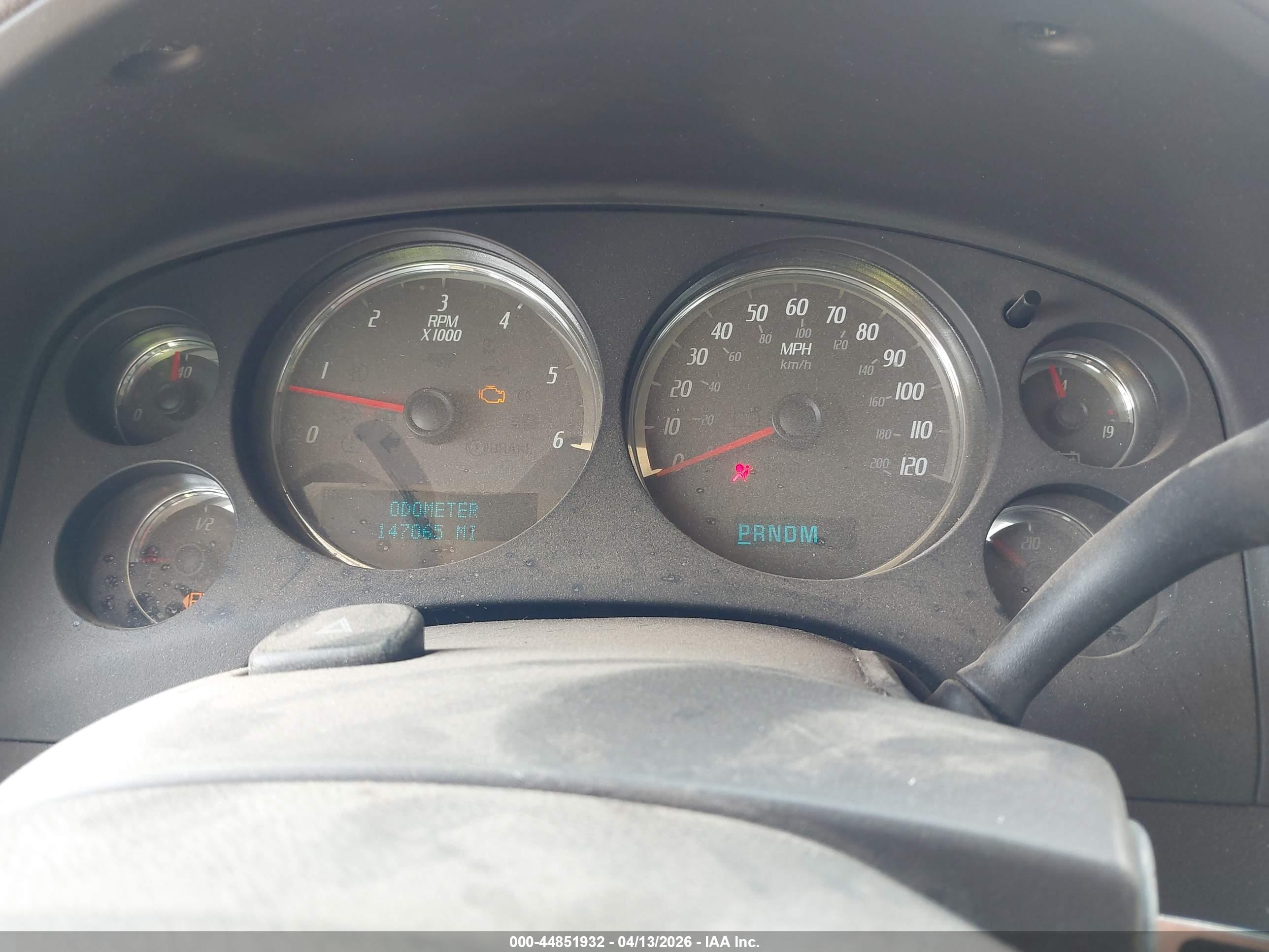 GMC YUKON image 7