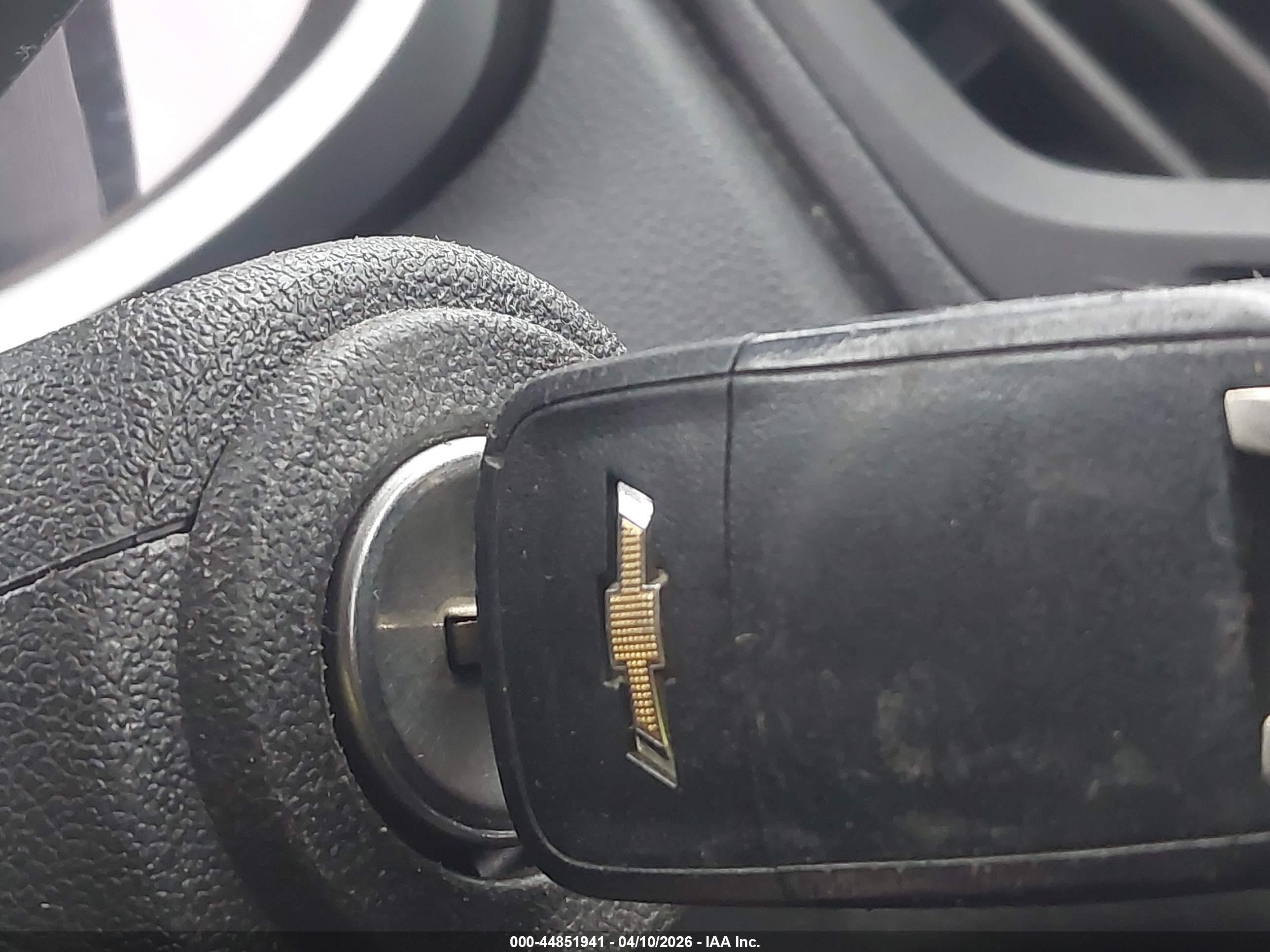 CHEVROLET EQUINOX image 11
