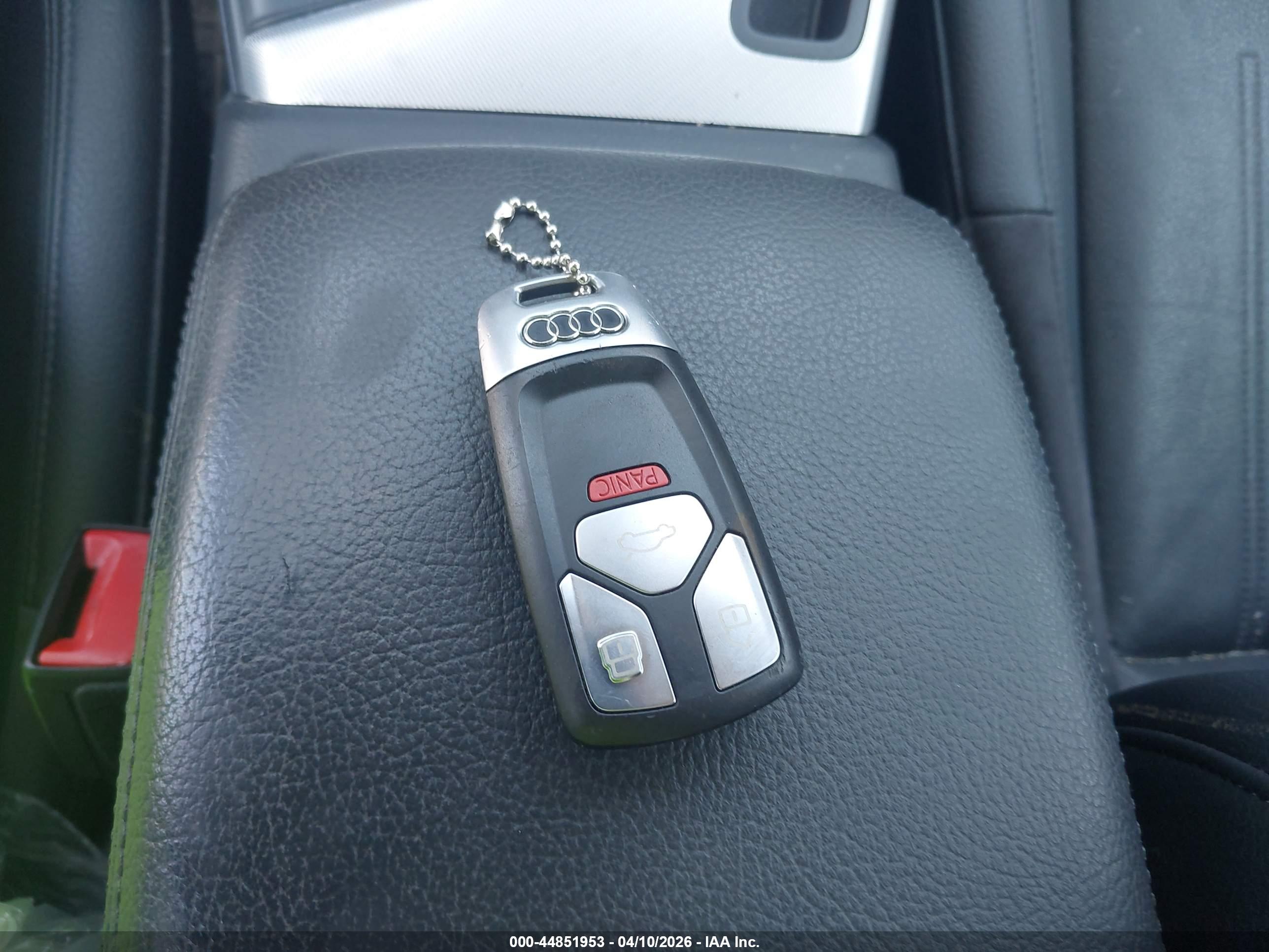 AUDI A4 image 11