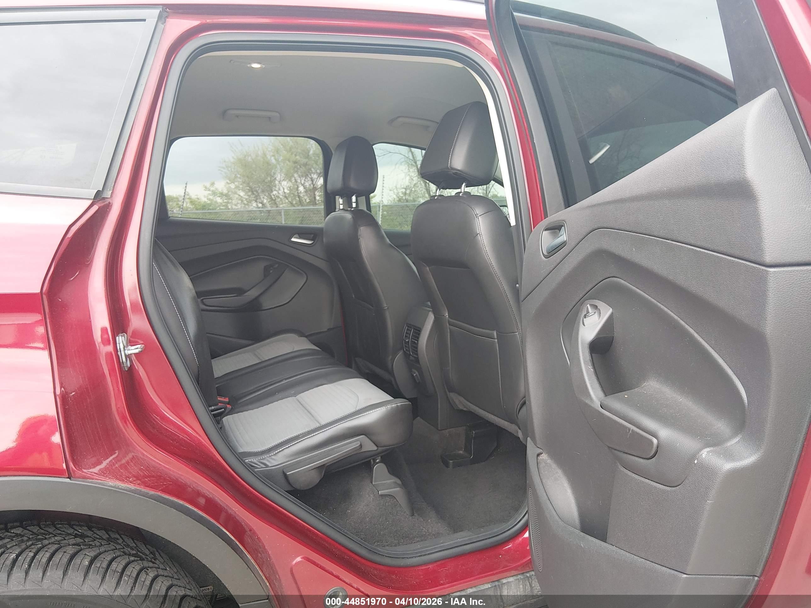 FORD ESCAPE image 8