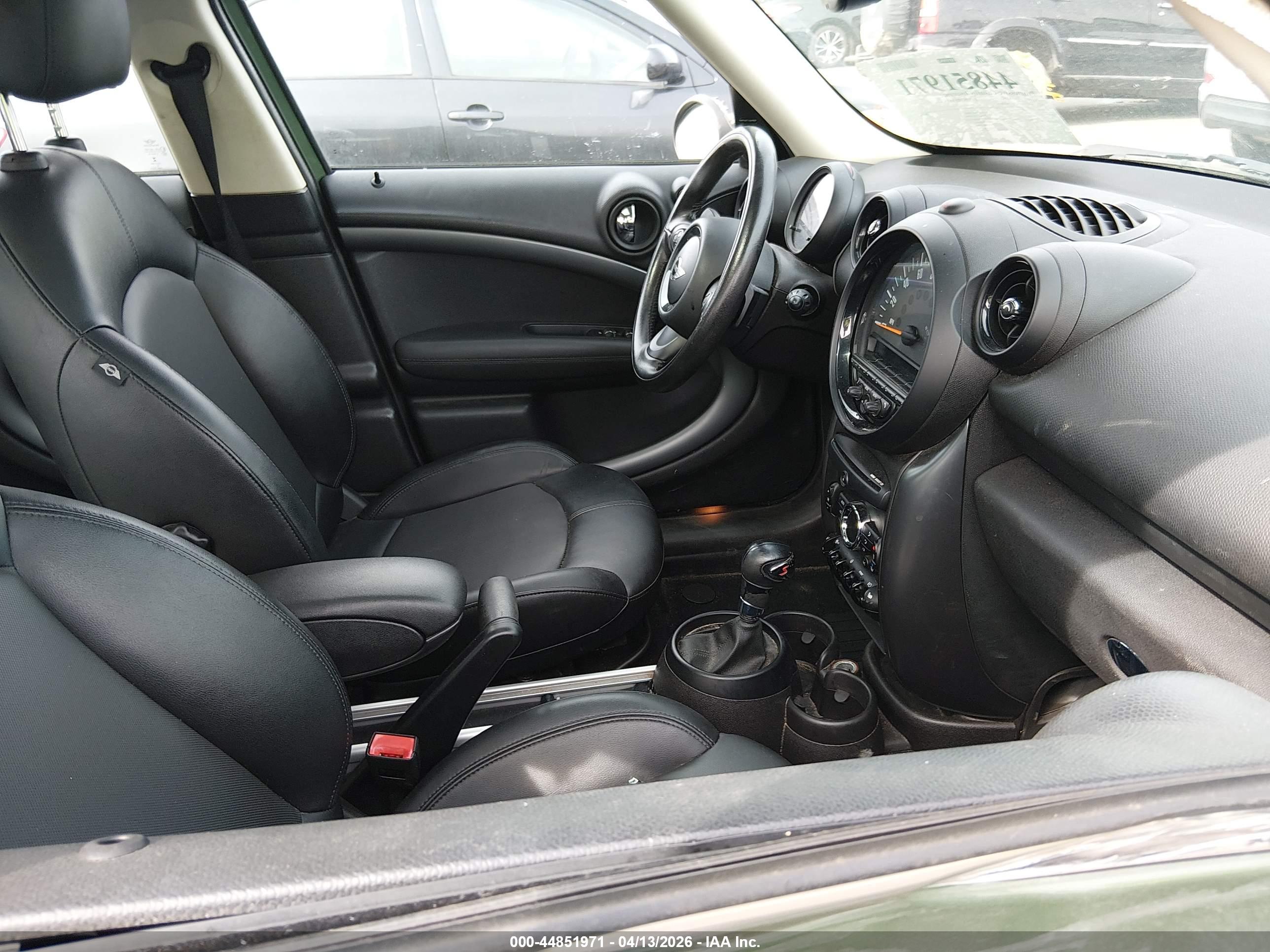 MINI COUNTRYMAN image 5